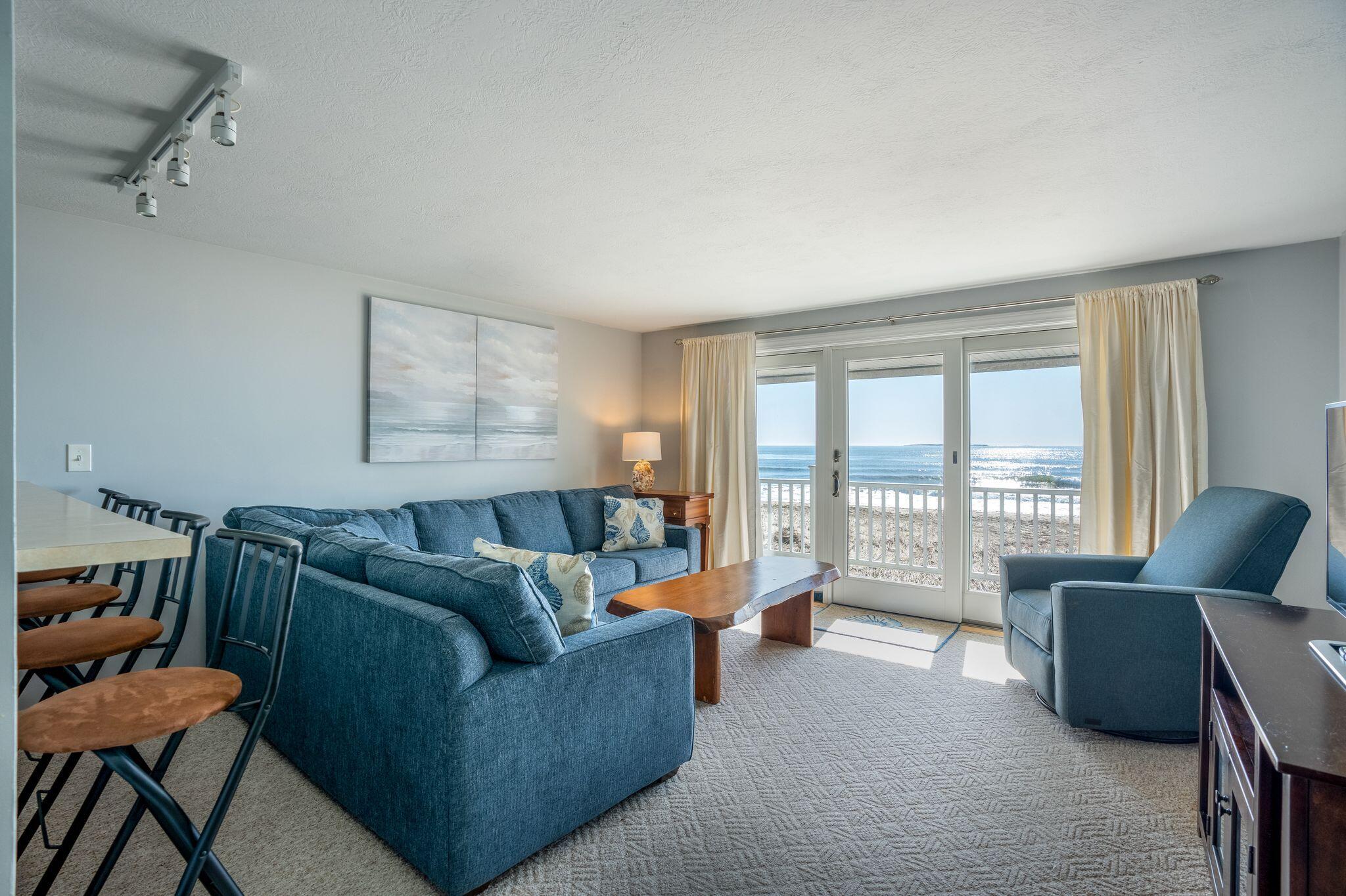 105 E Grand Avenue 7