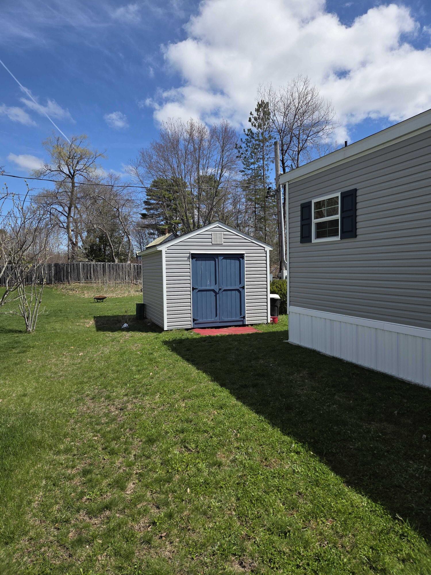 5 Colonial Drive, Lisbon, ME, 04252