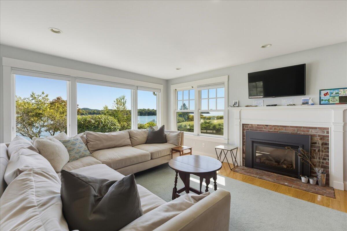 79 Perkins Street, Castine, ME, 04421