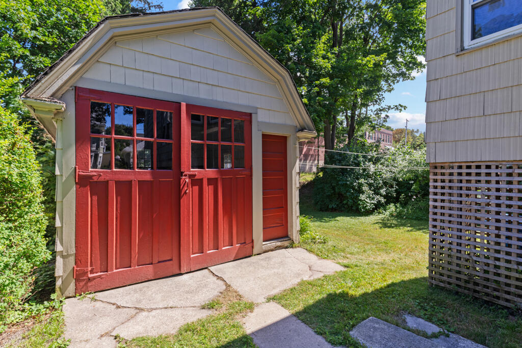 48 Belmont Street, Portland, ME 04101 DSC03029
