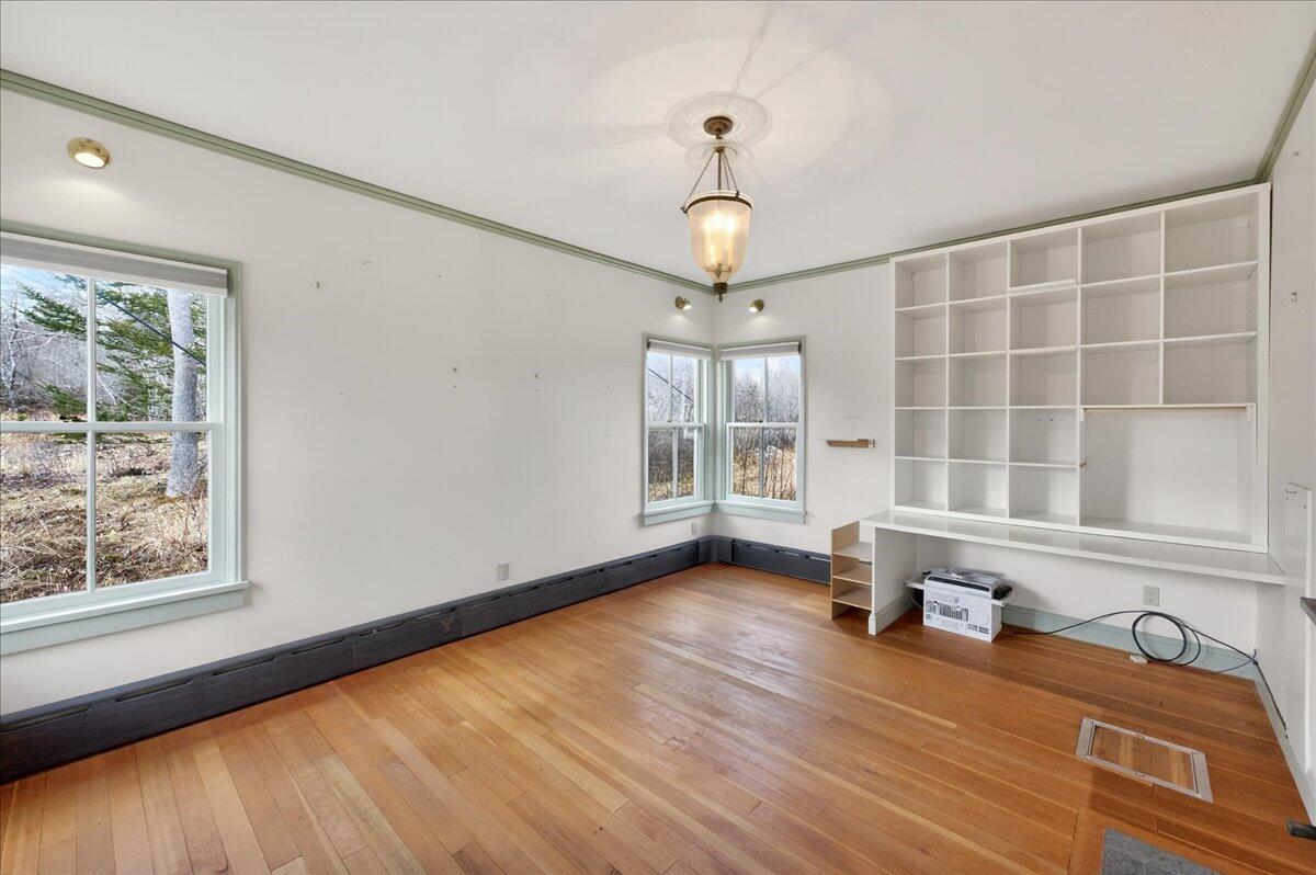 21 La Tour Street, Castine, ME, 04421