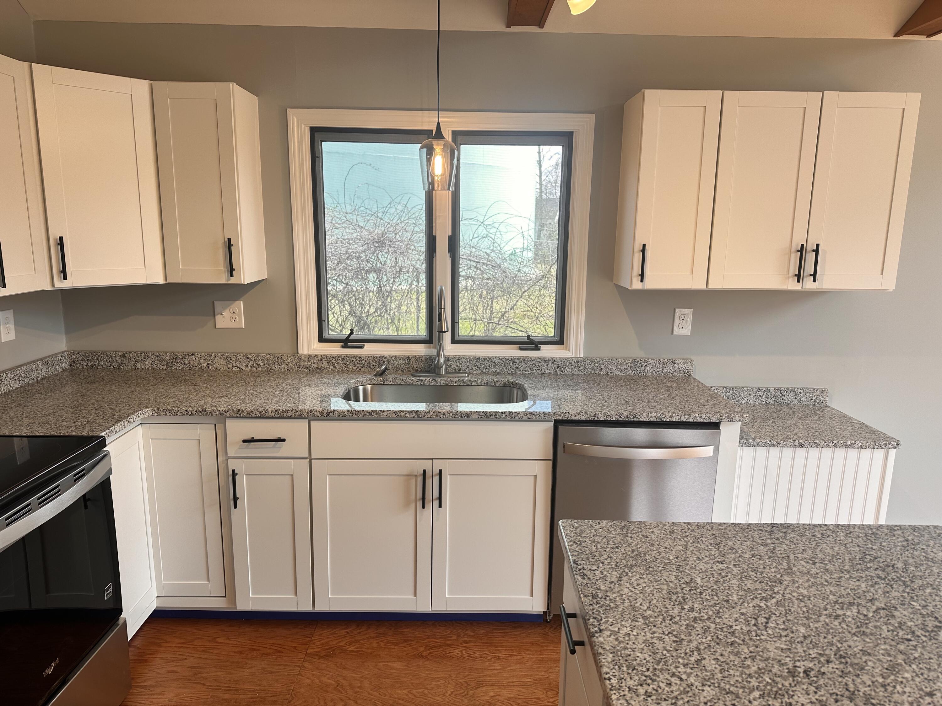 7 Robin Lane UNIT 2, Kittery, ME, 03904