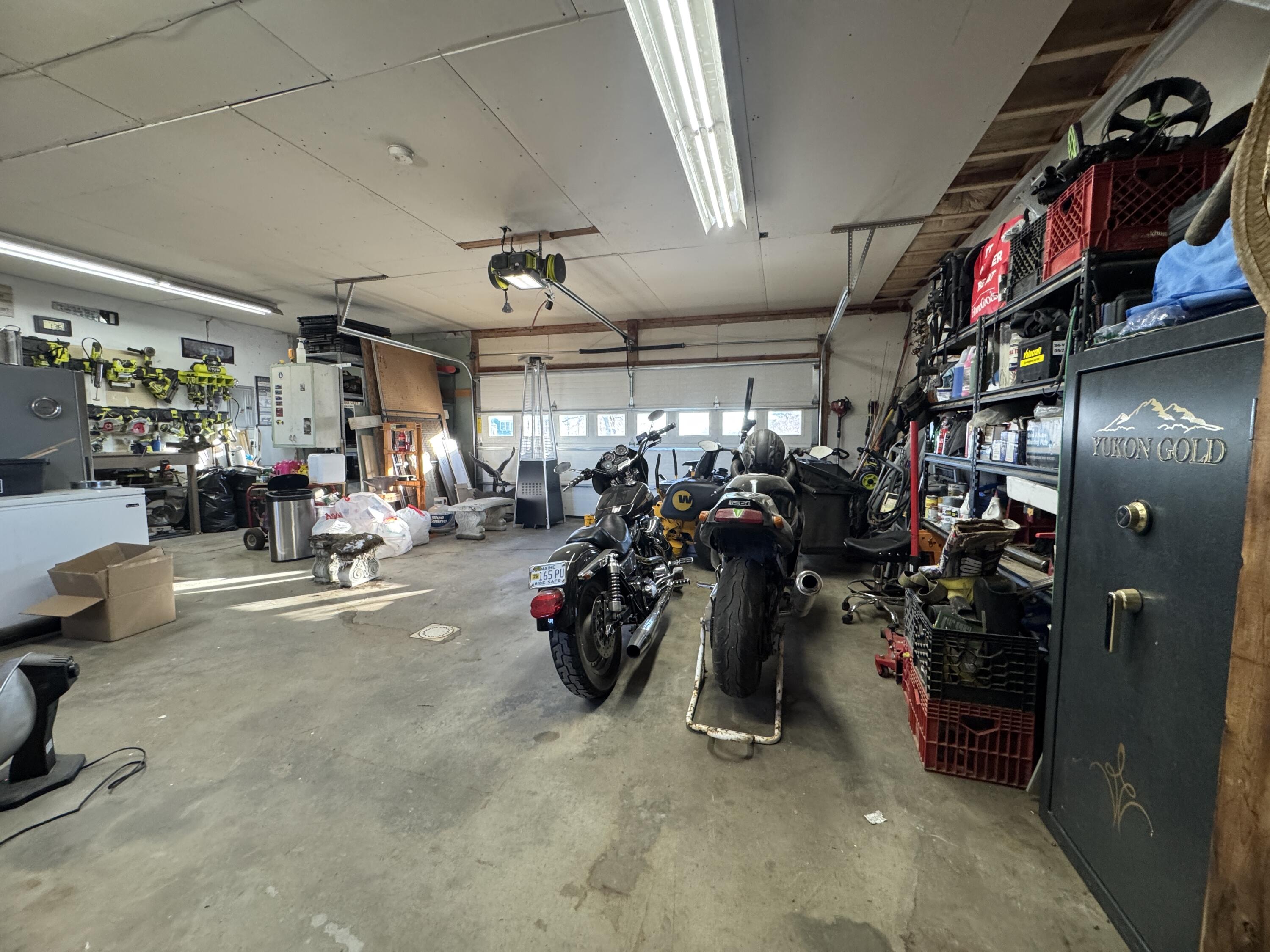 387 Exeter Road, Corinth, ME, 04427