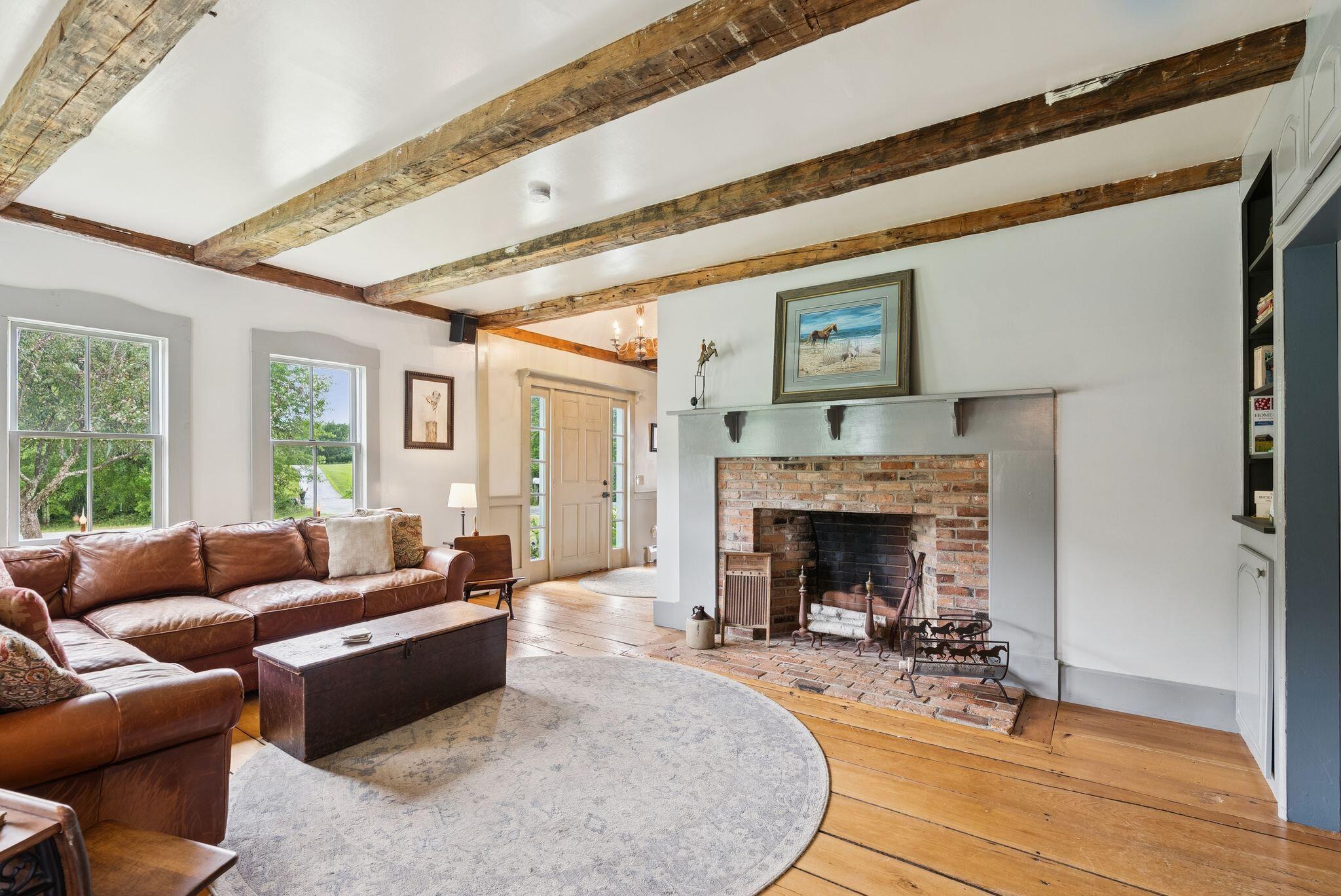 305 River Road, Hollis, ME, 04042