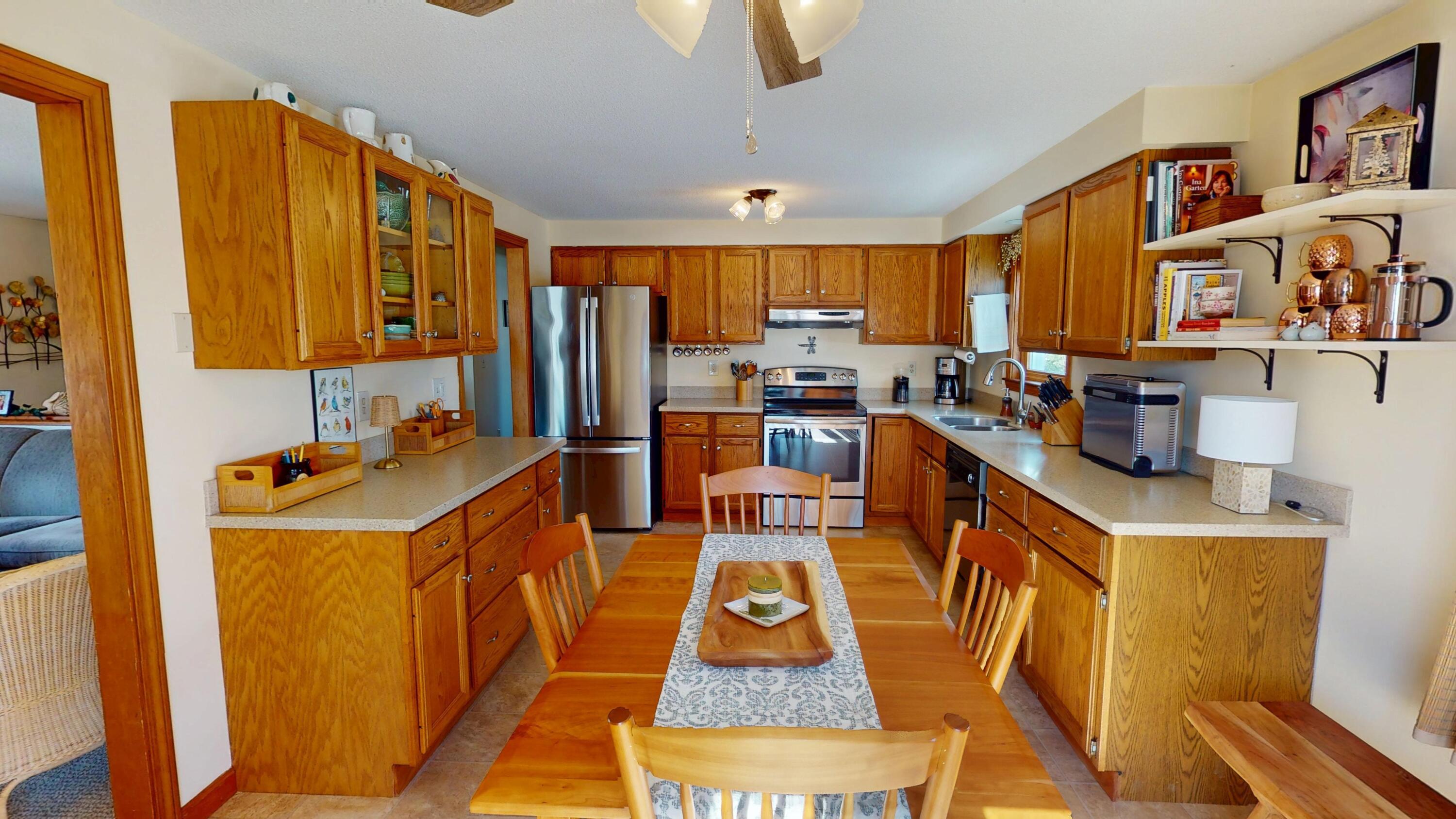 1013 Sunset Avenue, Glenburn, ME, 04401