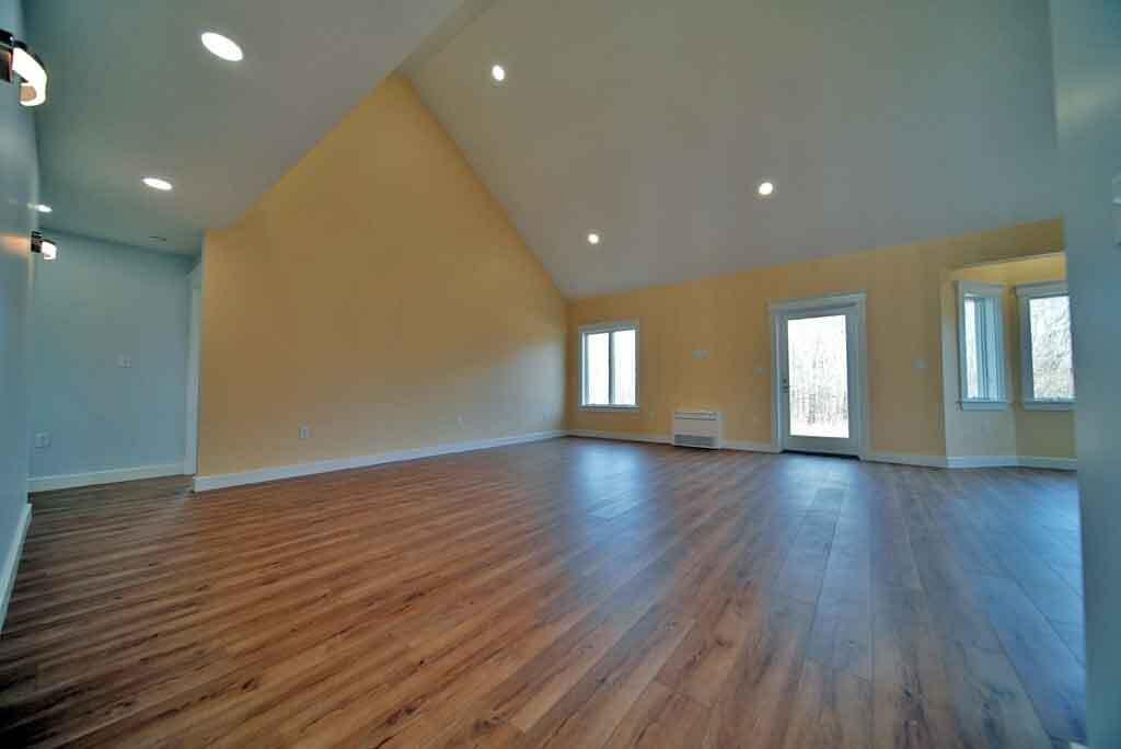 15 Lilac Lane, Houlton, ME, 04730