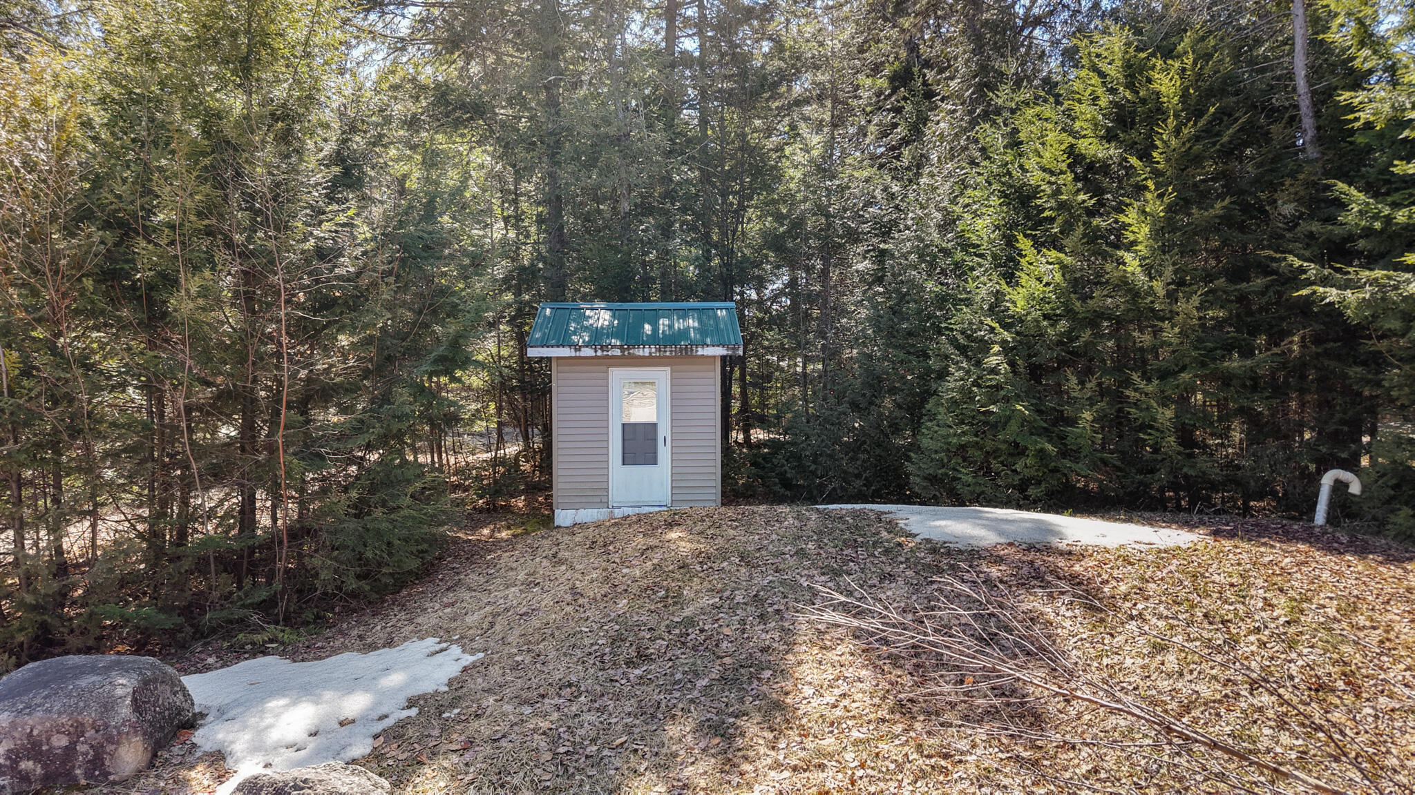 37 Petite Drive, Lincoln, ME, 04457