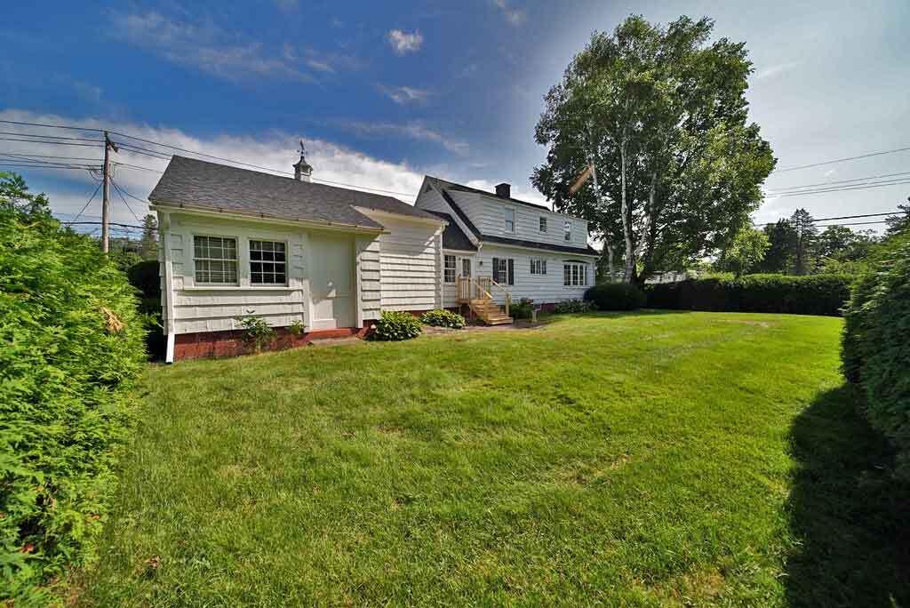 33 Pleasant Street, Houlton, ME, 04730