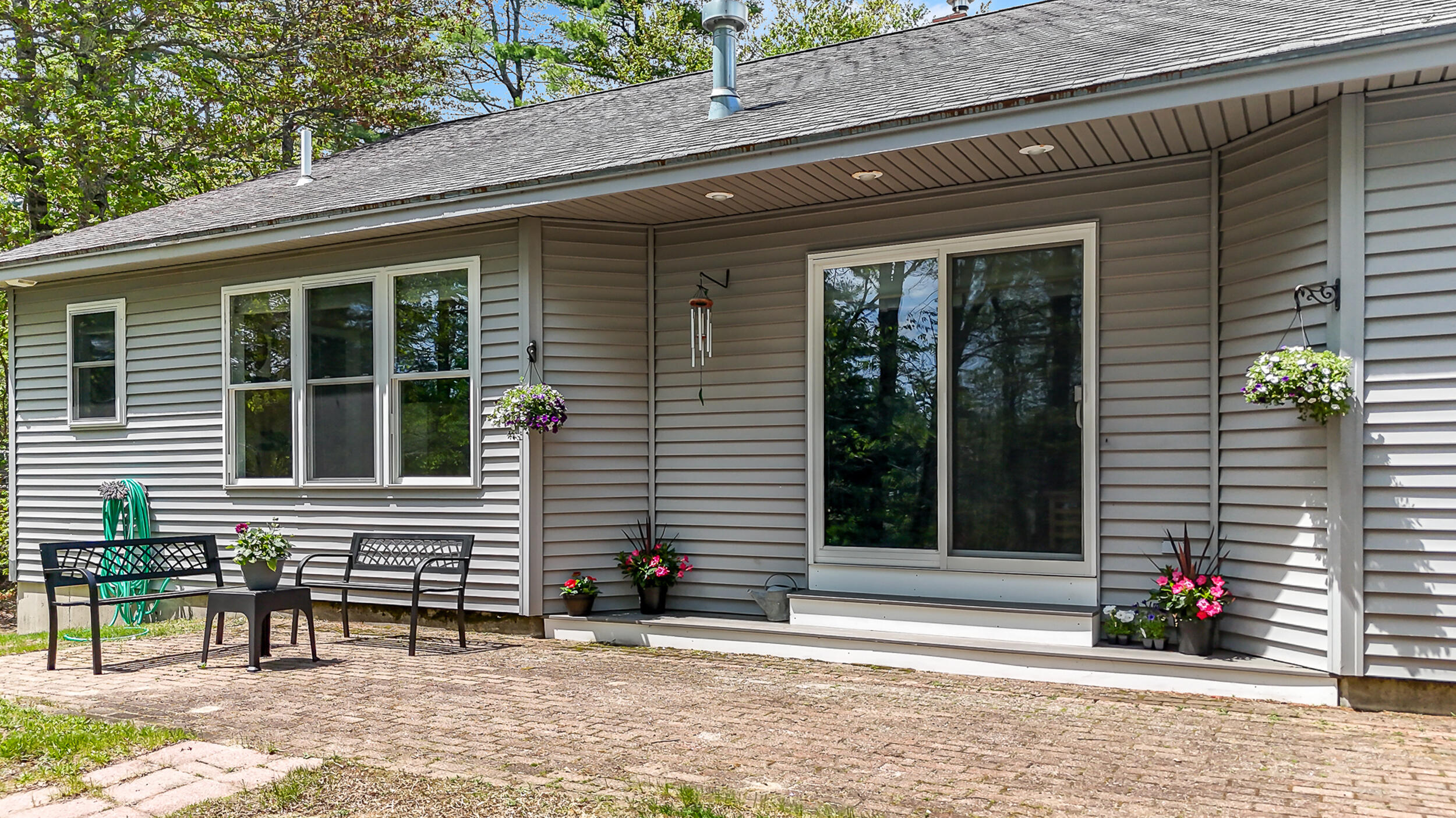 60 Diamond rear patio