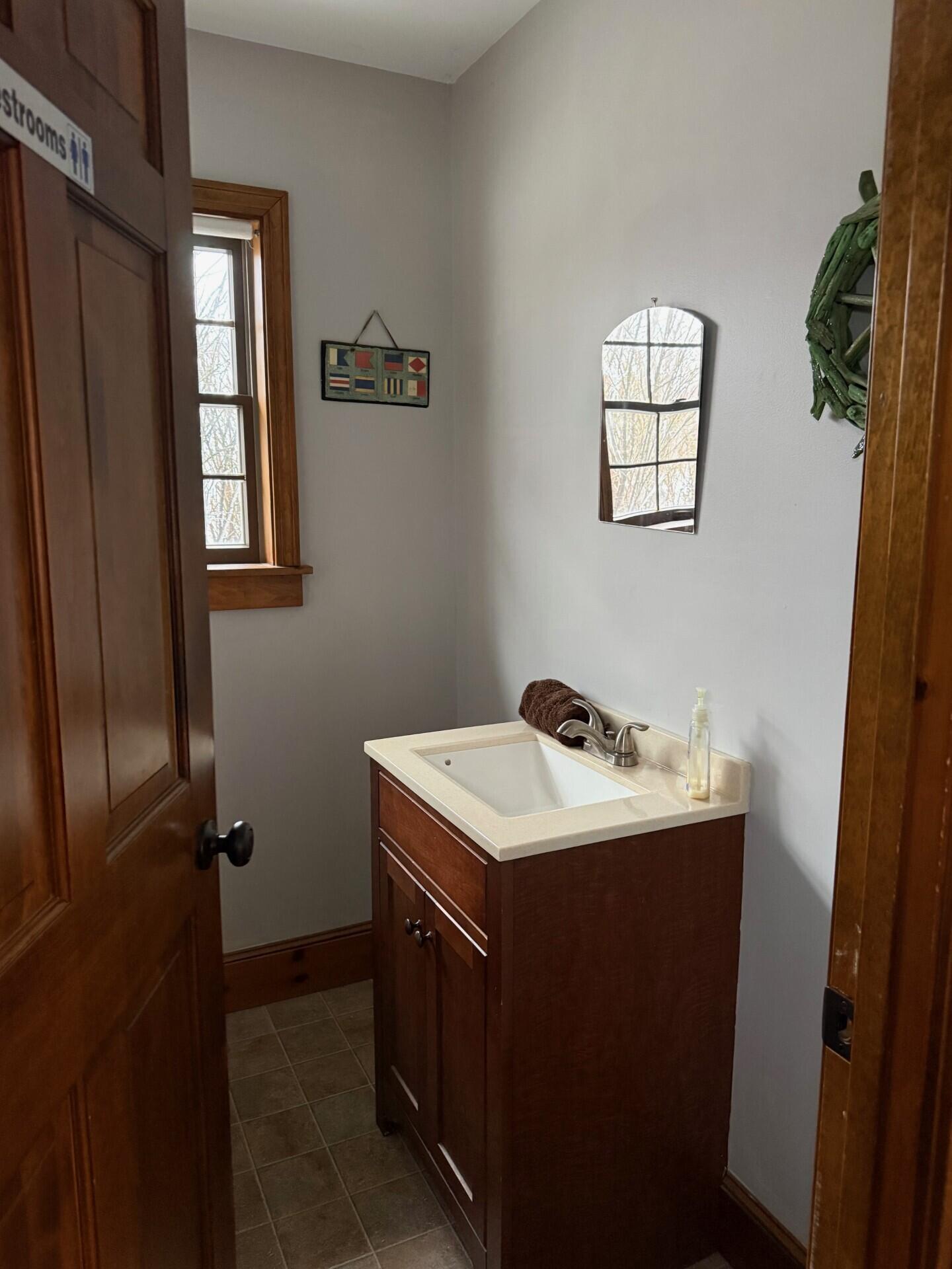 145 Main Street, Thomaston, ME, 04861