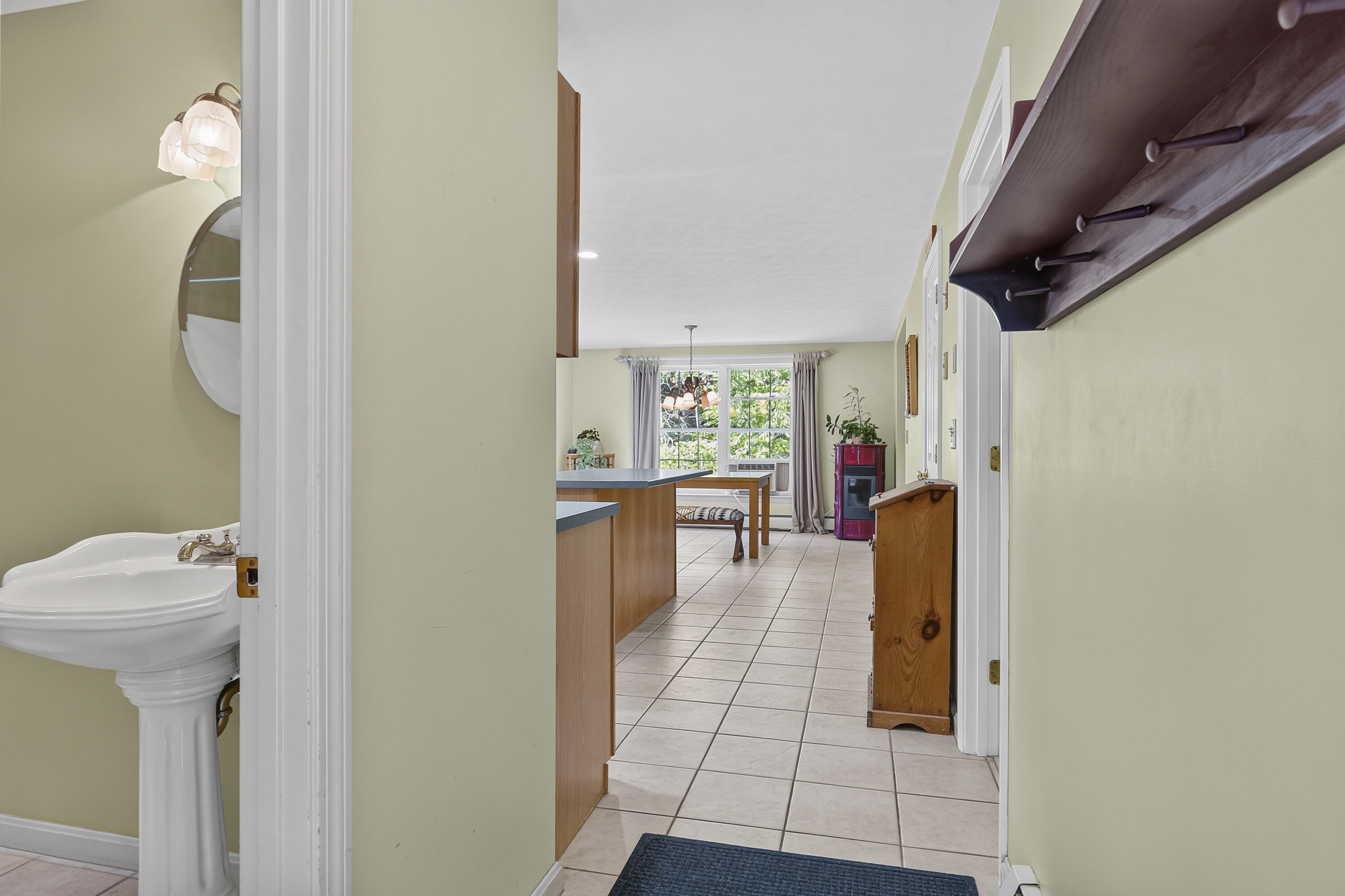 152 Sand Pond Rd, Sanford