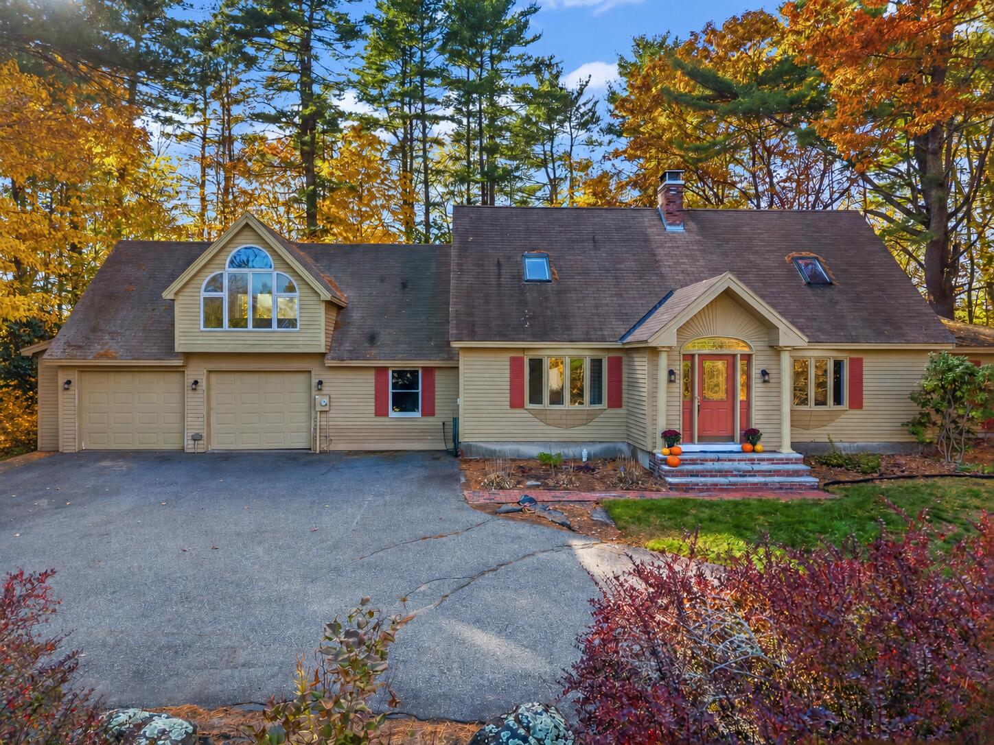 Photo of 19 Quarry Drive South Berwick ME 03908