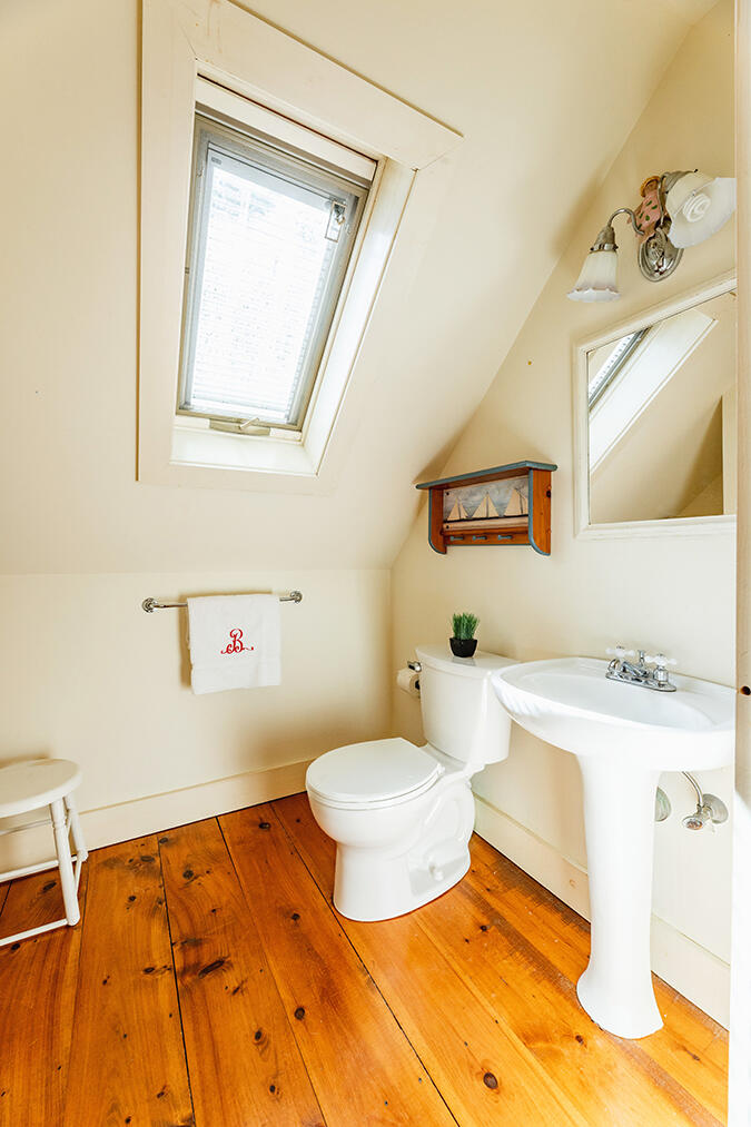 8 Chestnut Hill, Camden, ME, 04843