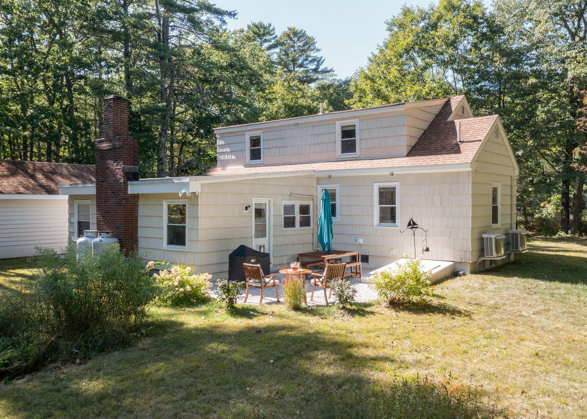 303 Middle Road, Falmouth, ME 04105 303 Middle Road
