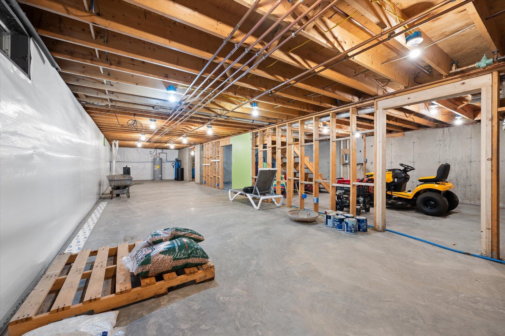 130 Miller Road, Hampden, ME, 04444