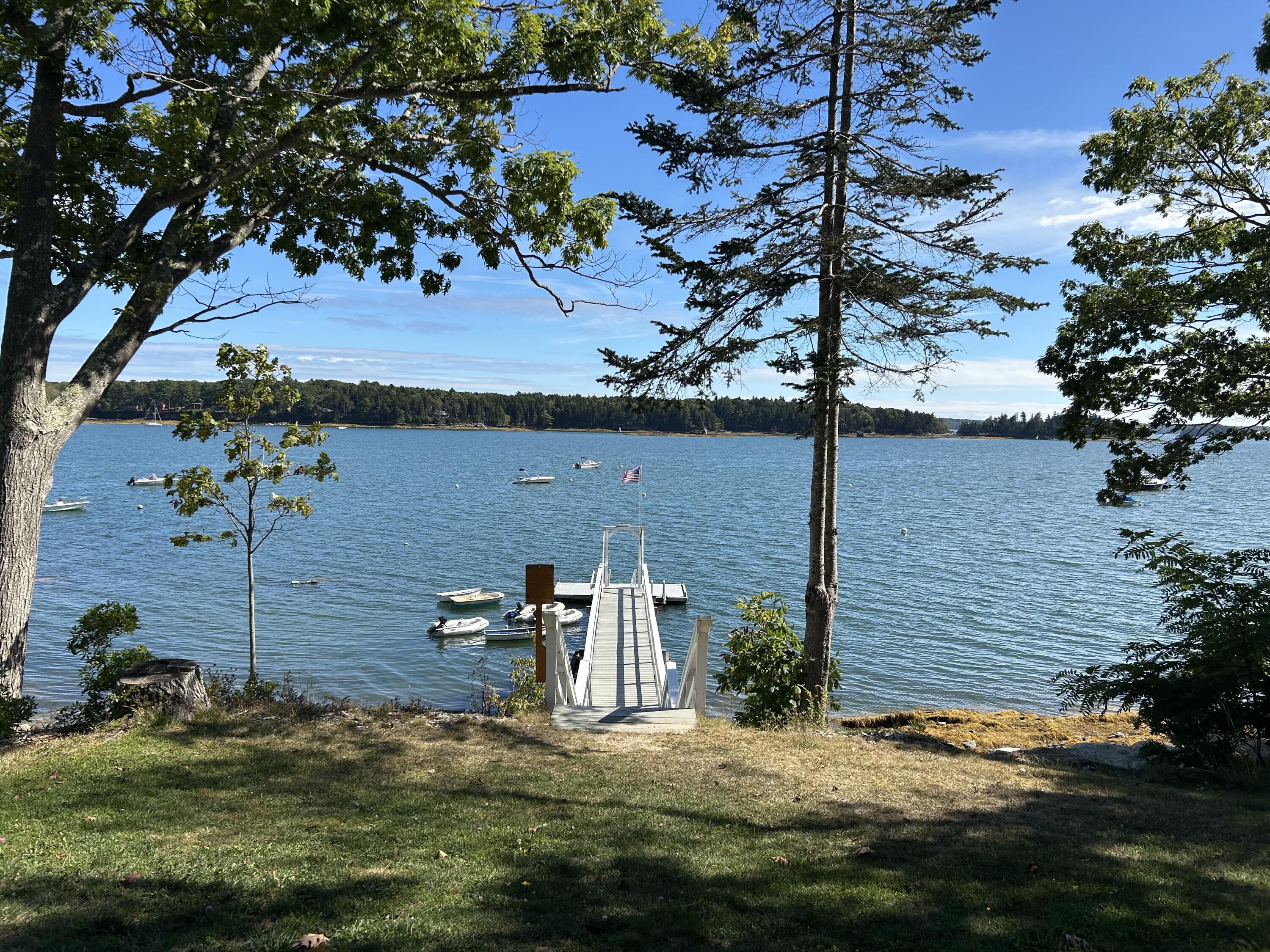 83 Central Avenue, Brunswick, ME, 04011