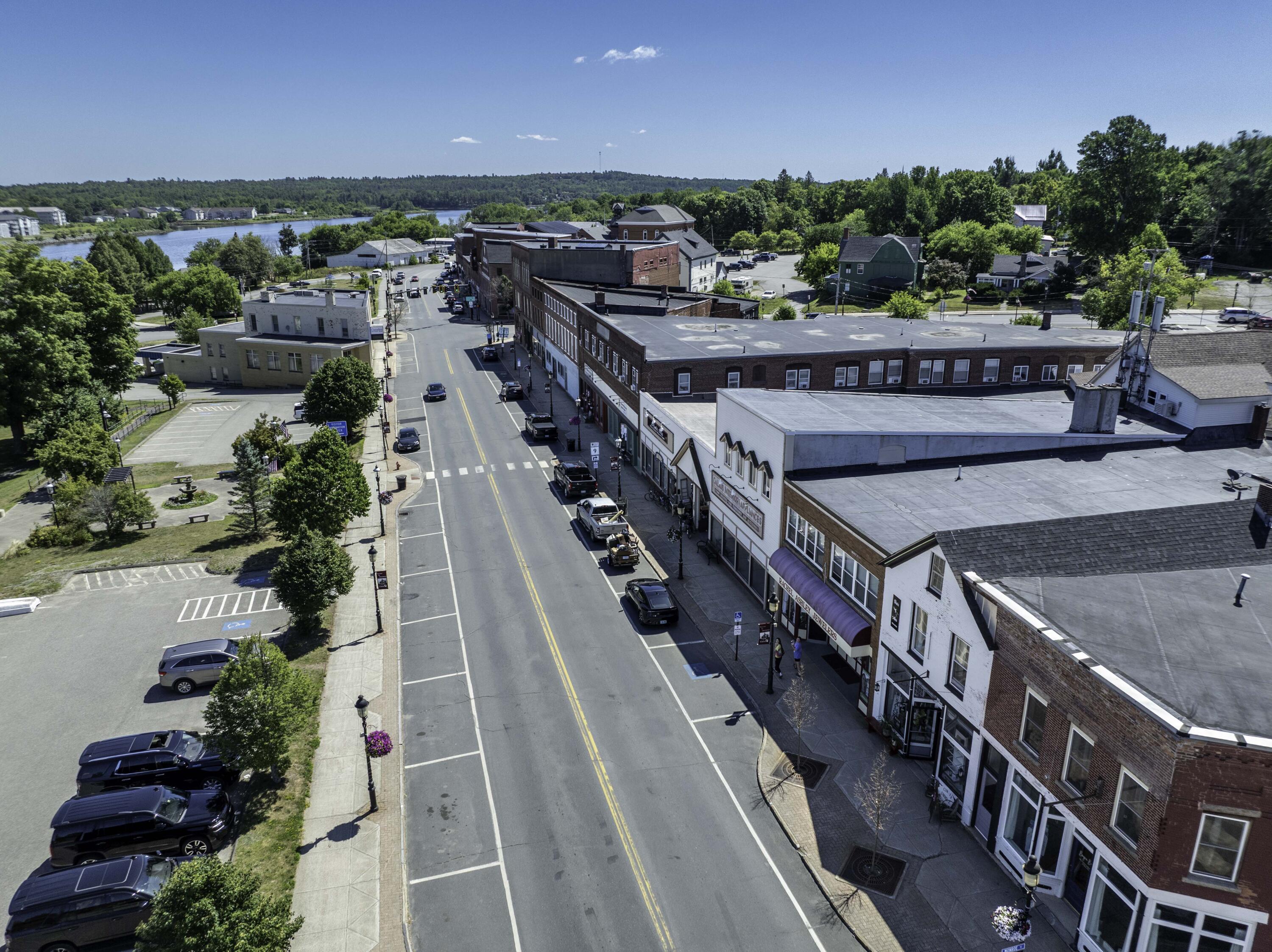 283 Main Street, Calais, ME, 04619