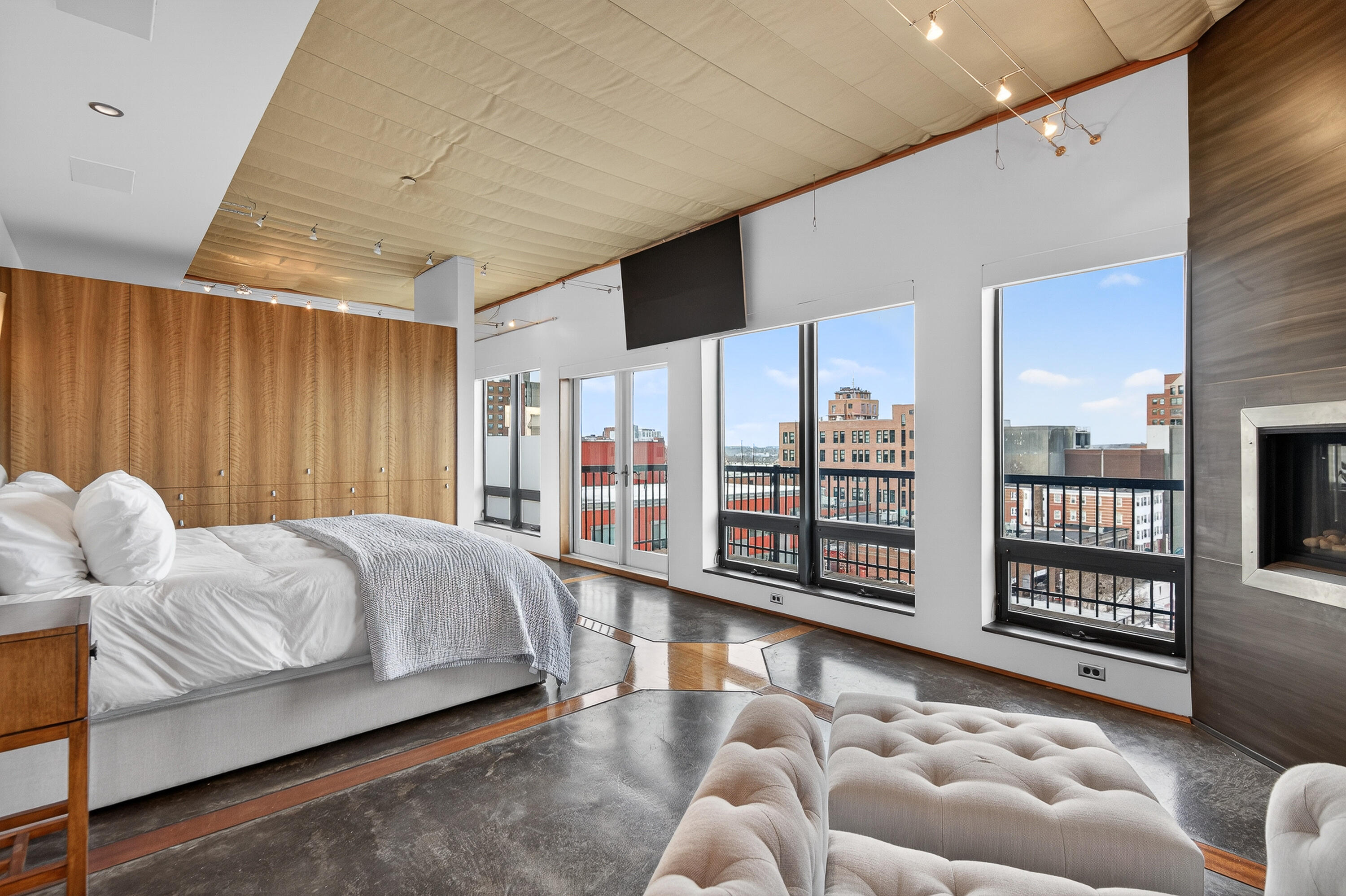 547 Congress Street UNIT PH6, Portland, ME, 04101