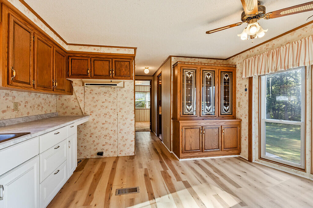 41 Milkweed Lane, Sidney, ME, 04330