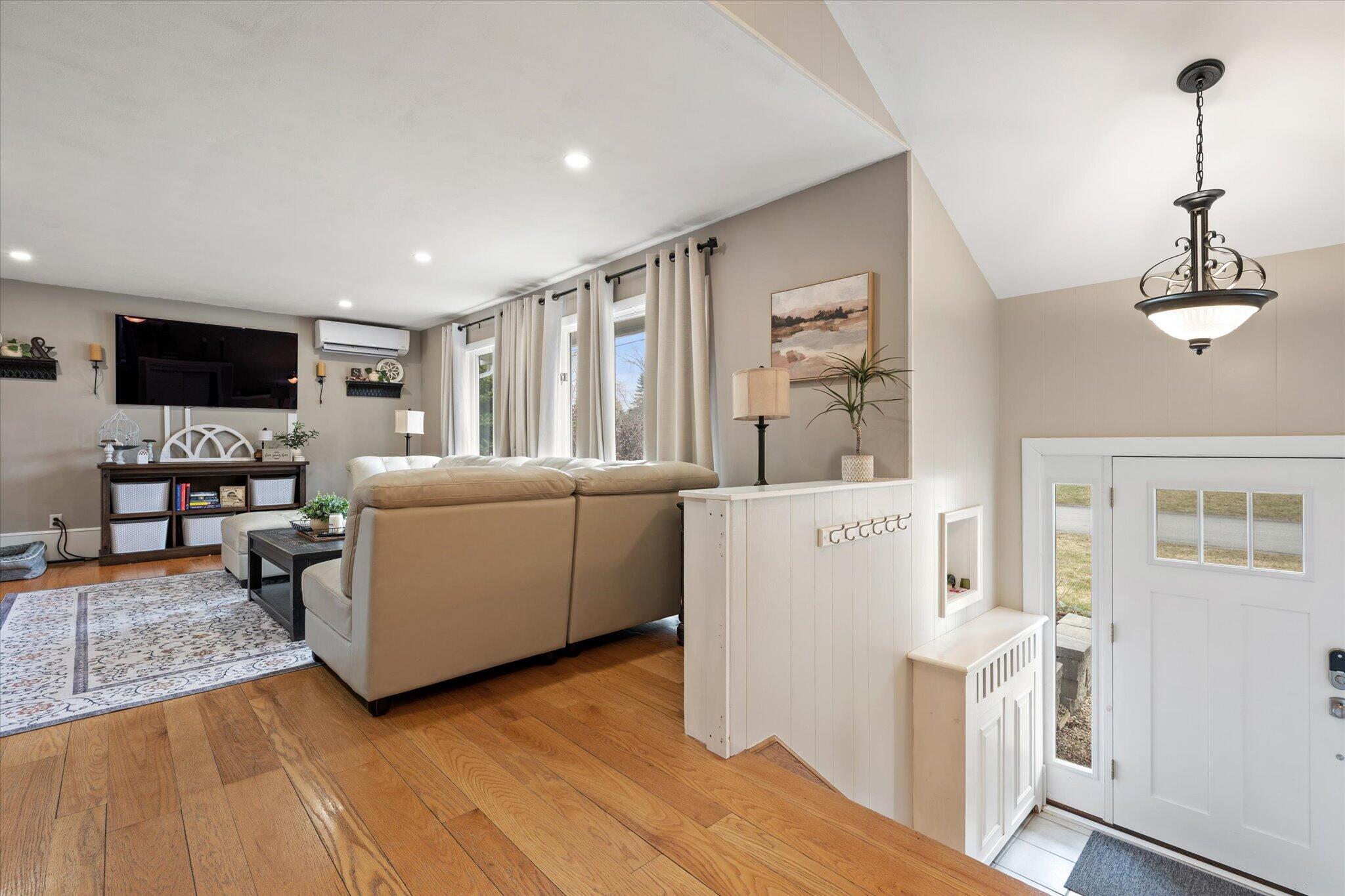 7 Williams Street, Hampden, ME, 04444