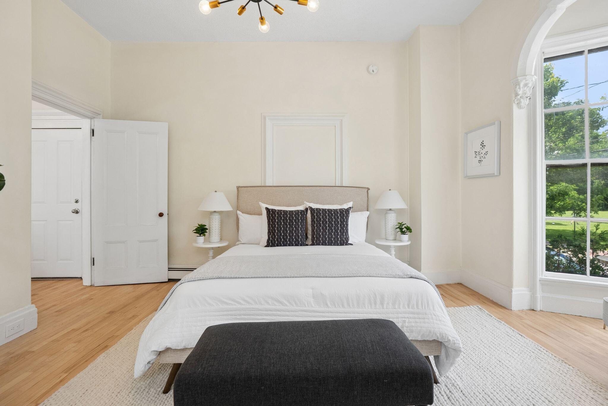 170 Clark Street, #1, Portland, ME 04102 DSC01880