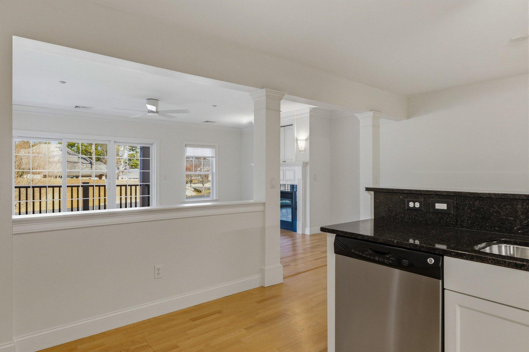 100 Shepards Cove Road UNIT F204, Kittery, ME, 03904