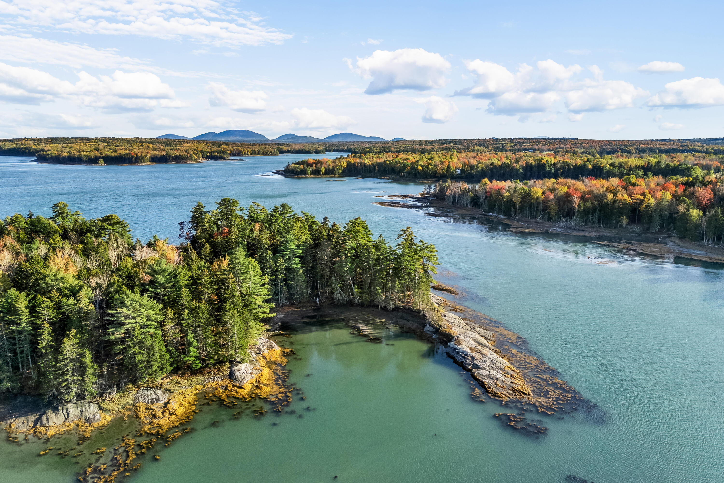 82 Falcon Lane, Lamoine, ME, 04605