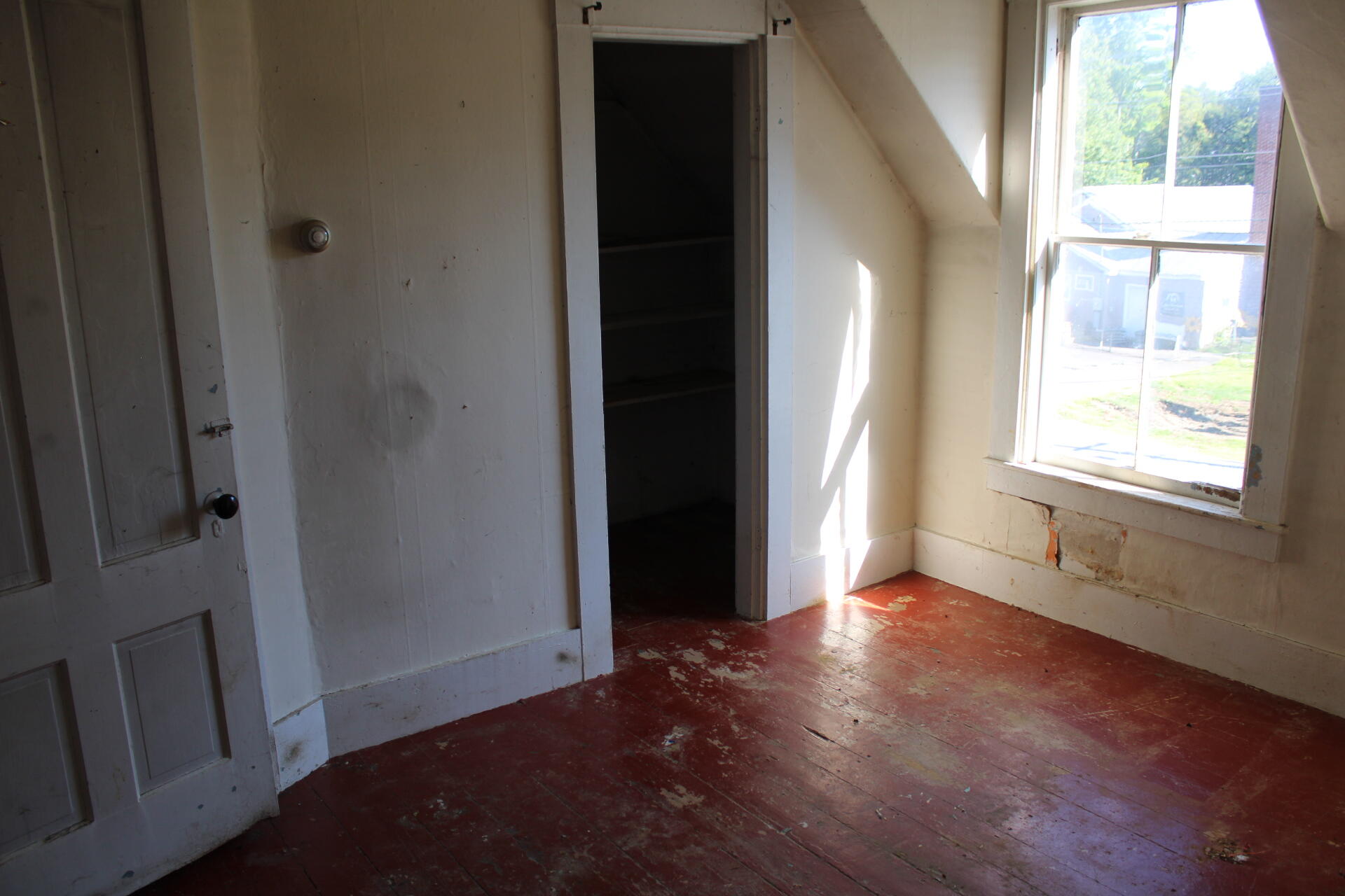 12 Jones Street, Madison, ME, 04950