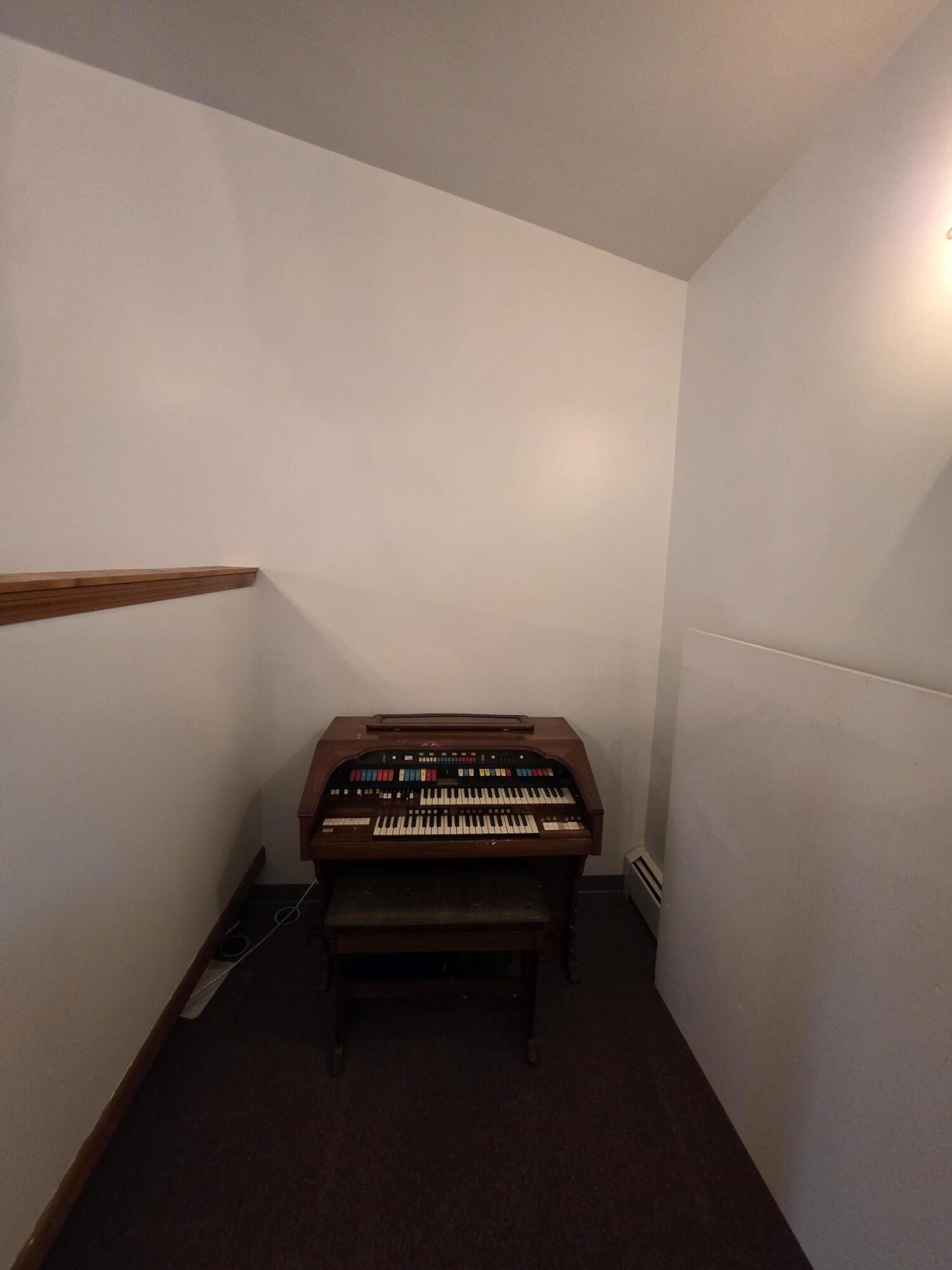 94 Race Course Road, Bucksport, ME, 04416