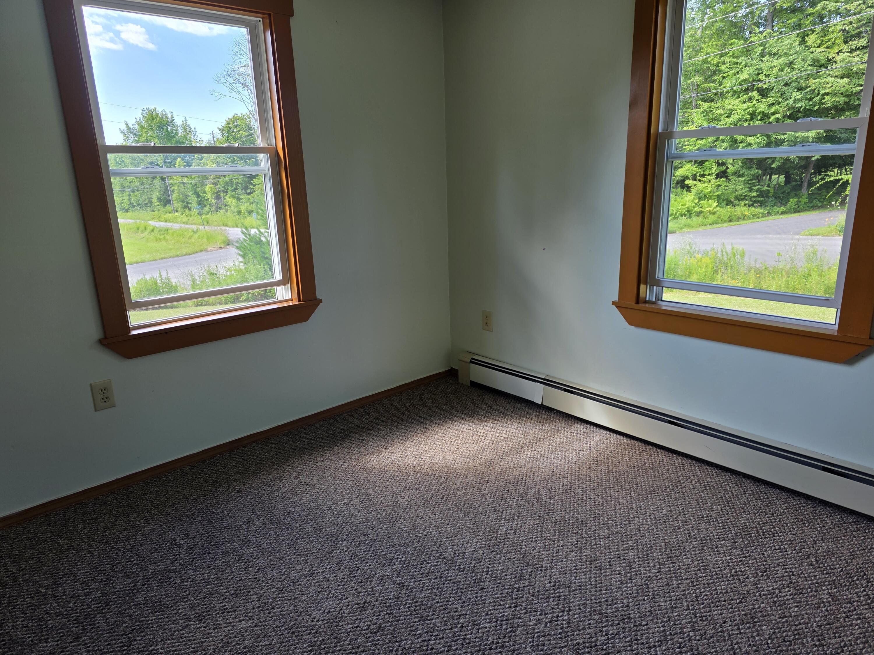 2 Number 10 Road, Dexter, ME 04930 12918