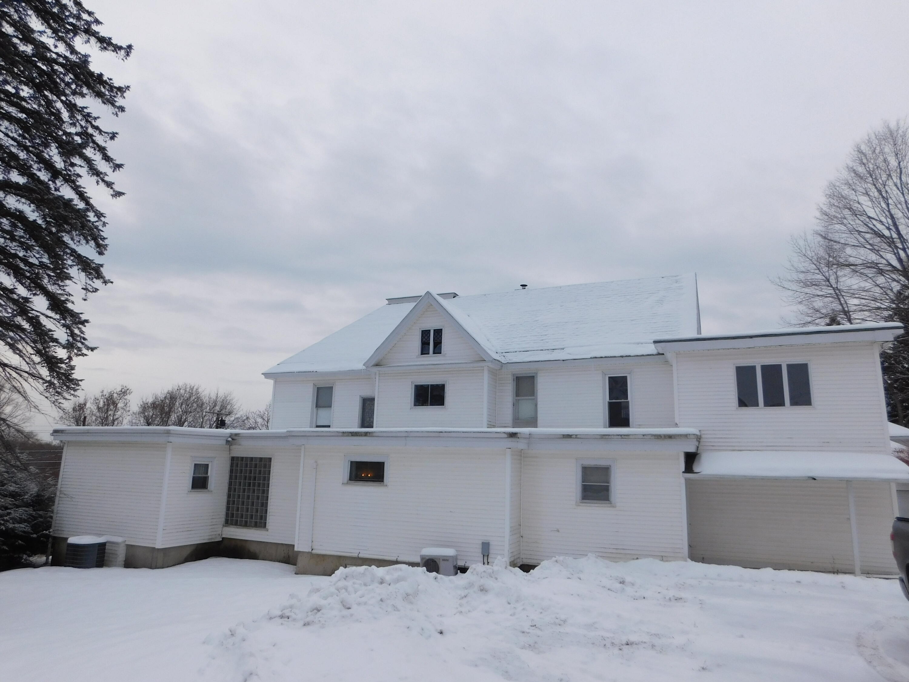 61 Main Street, Dexter, ME, 04930