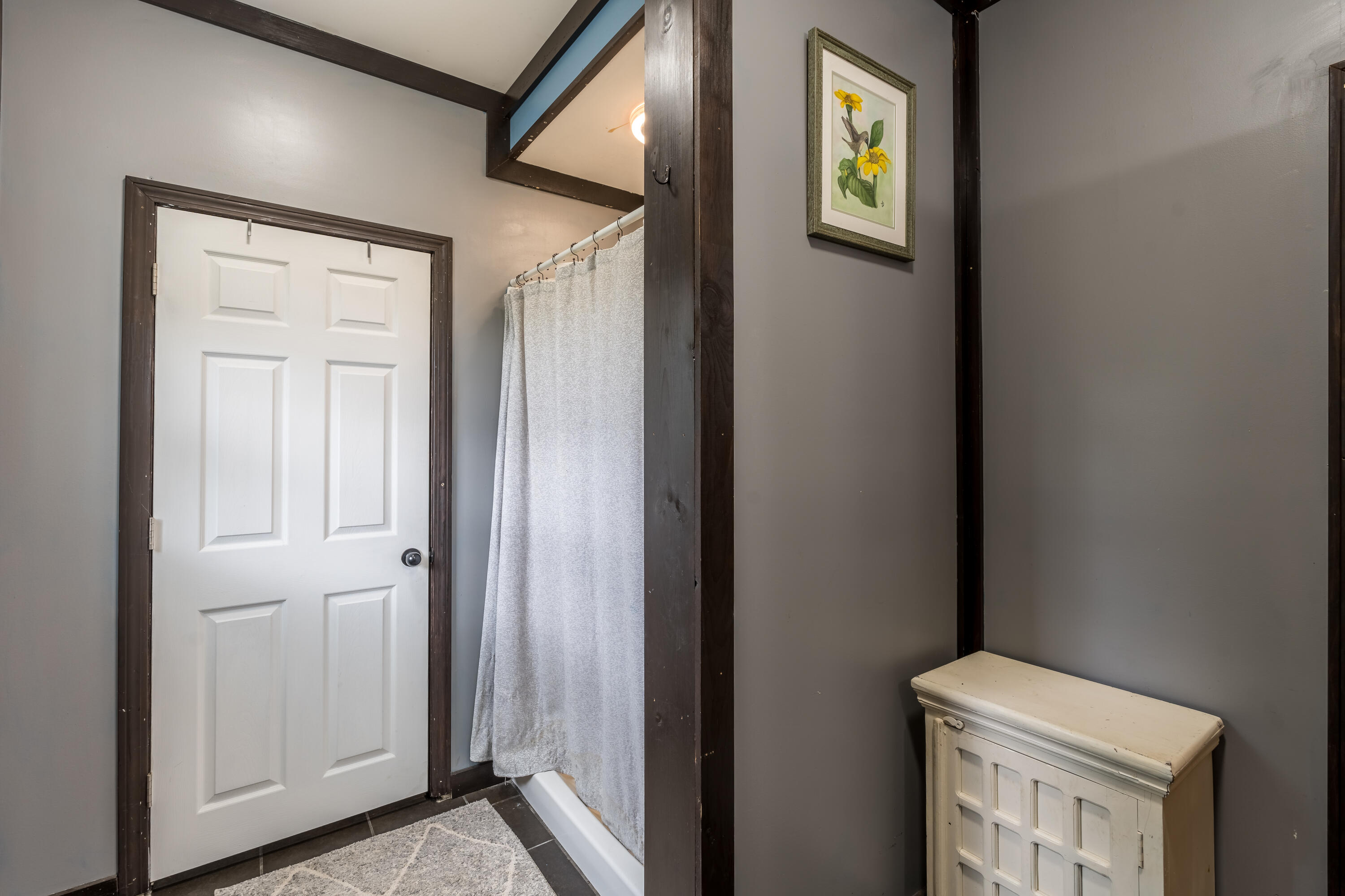 42 East Oxford Road, Paris, ME, 04281