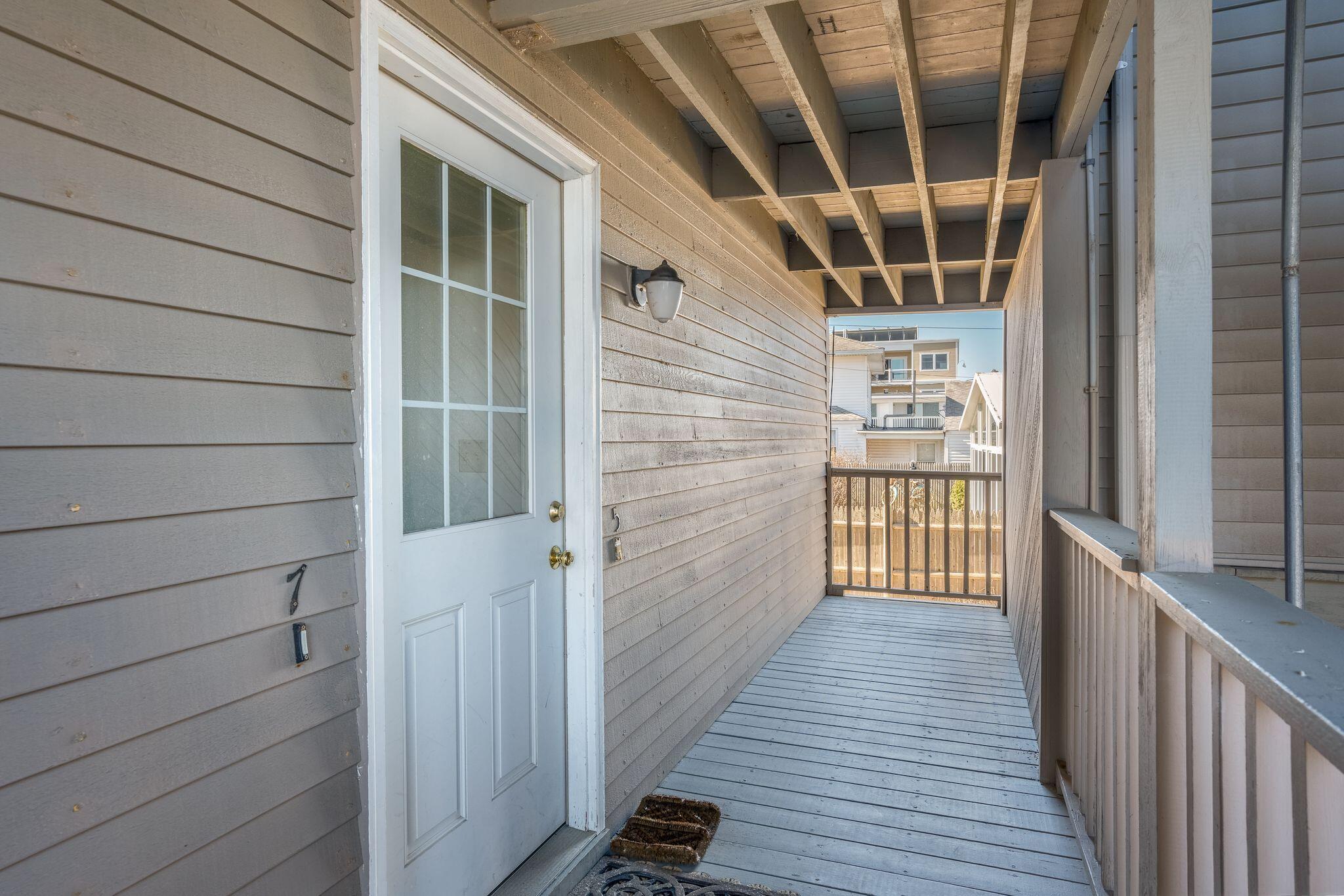 105 E Grand Avenue 7