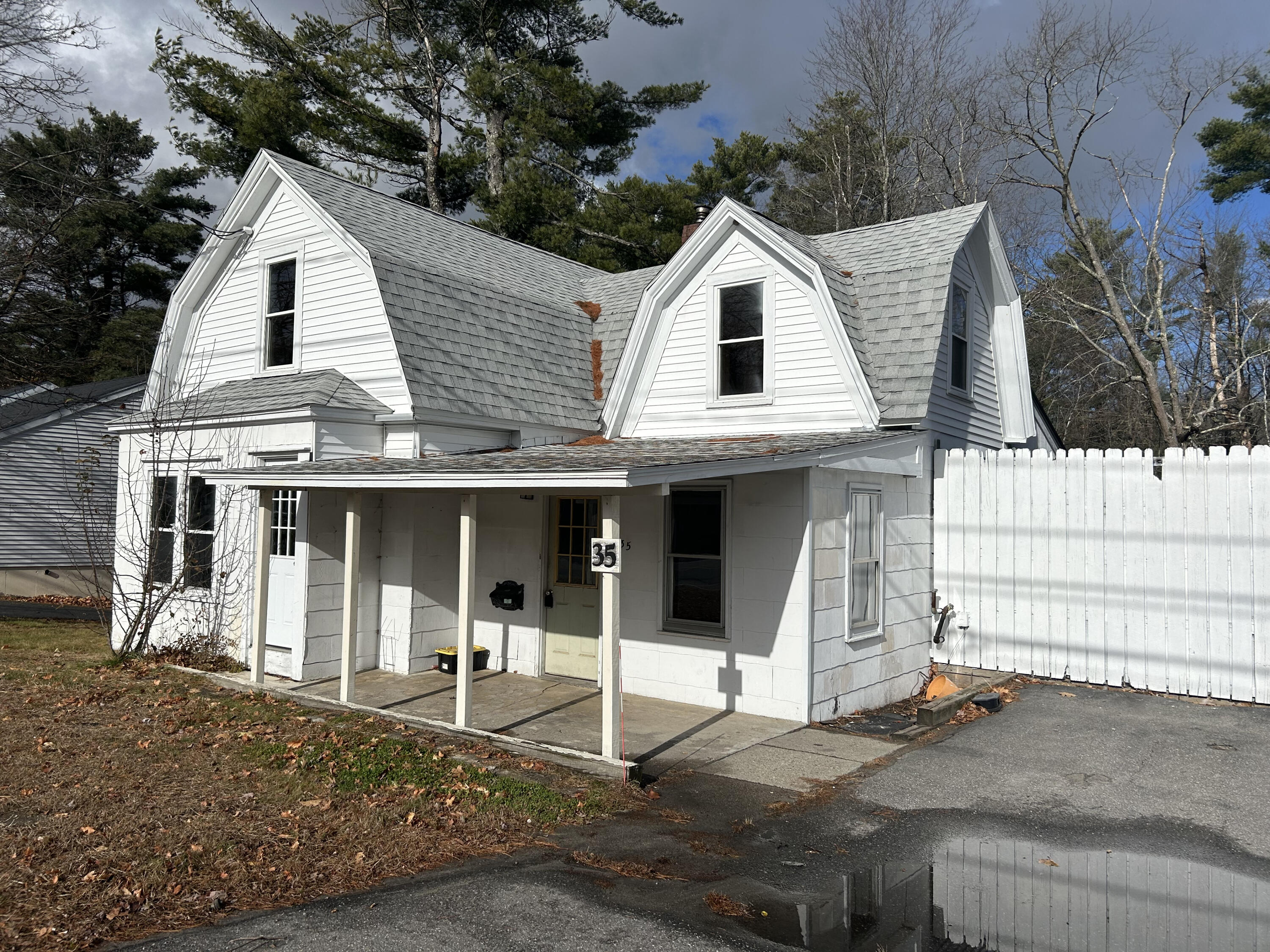 Photo of 35 Bath Road Brunswick ME 04011