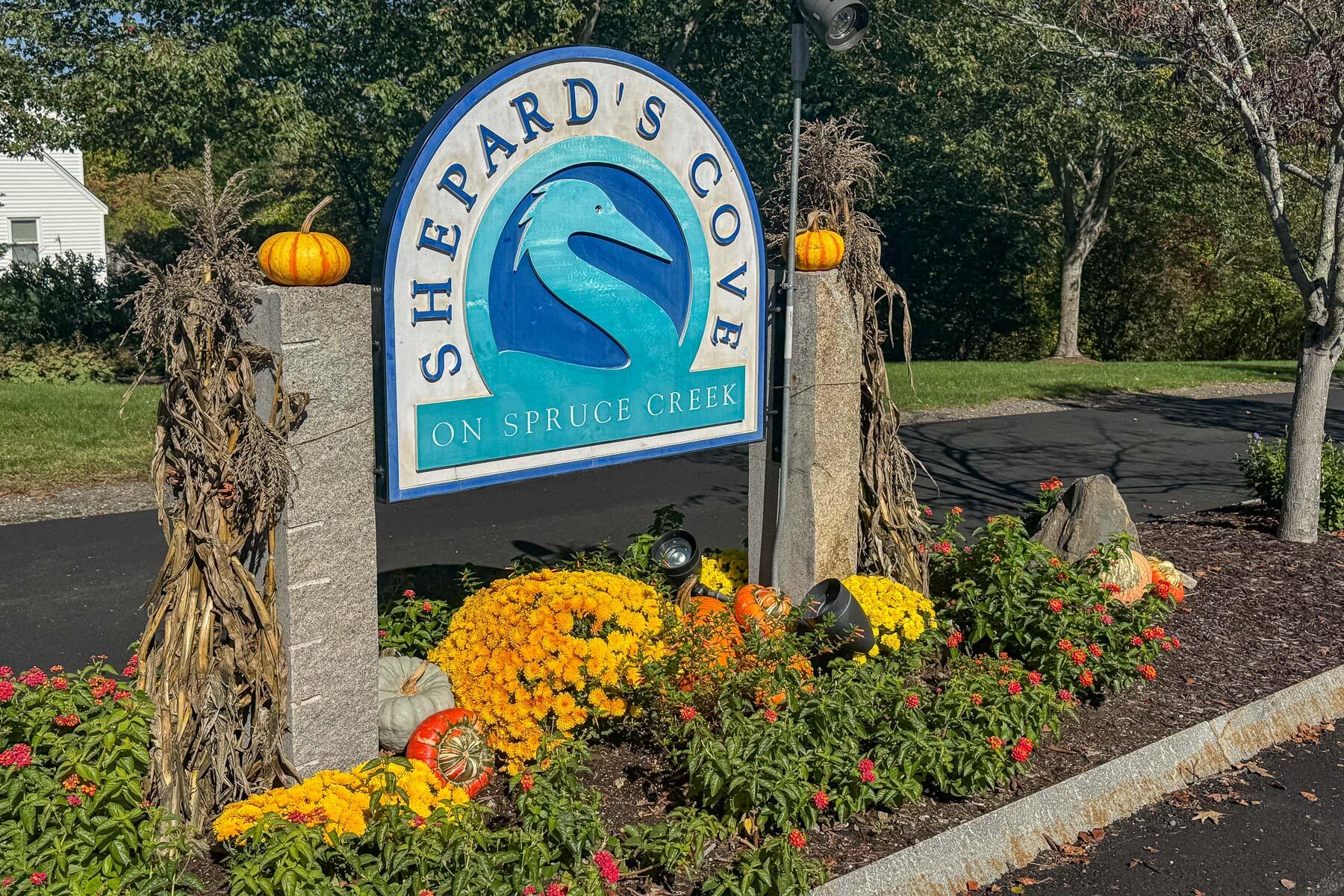 100 Shepards Cove Road UNIT F204, Kittery, ME, 03904