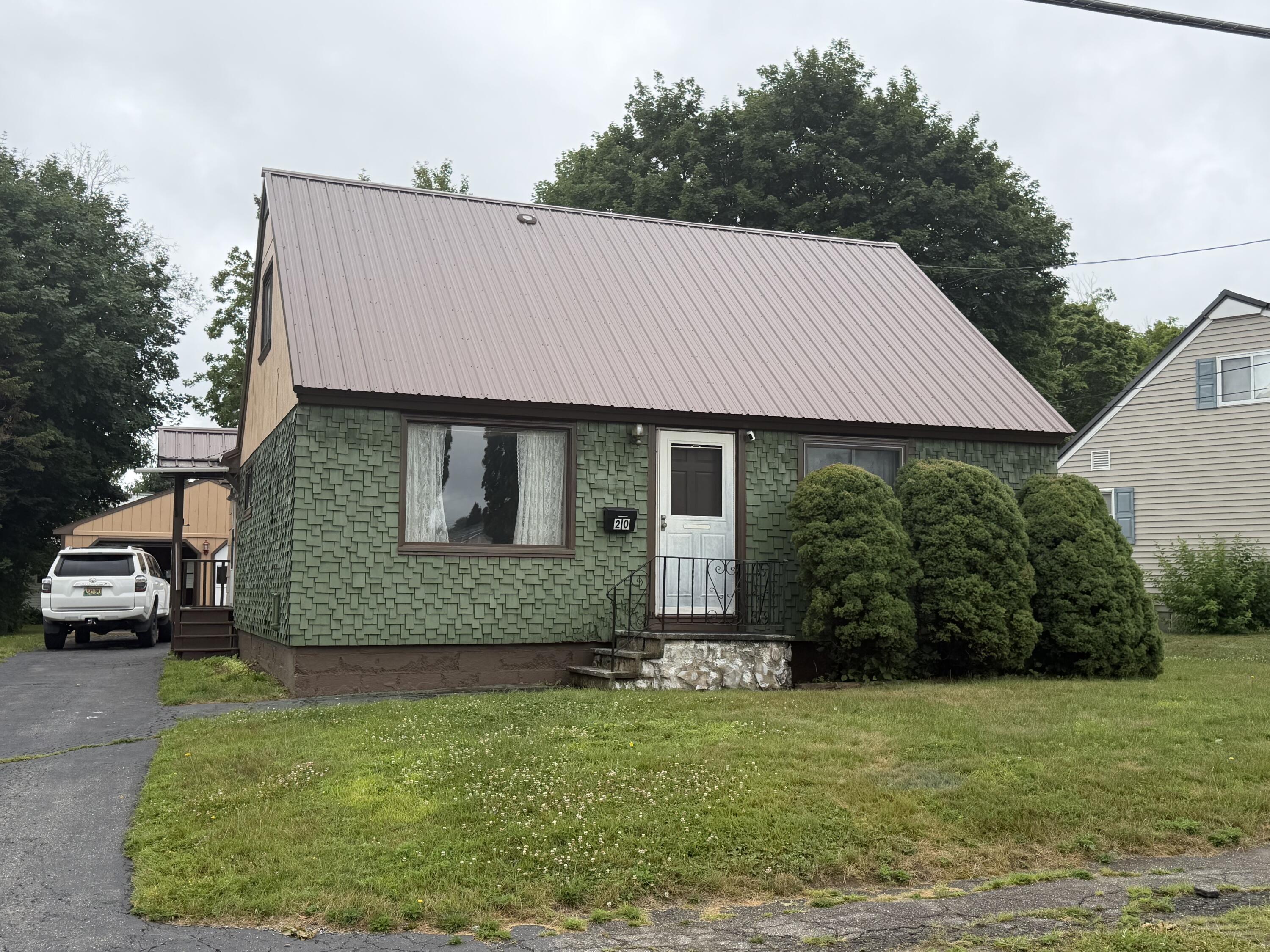Photo of 20 Park Street East Millinocket ME 04430