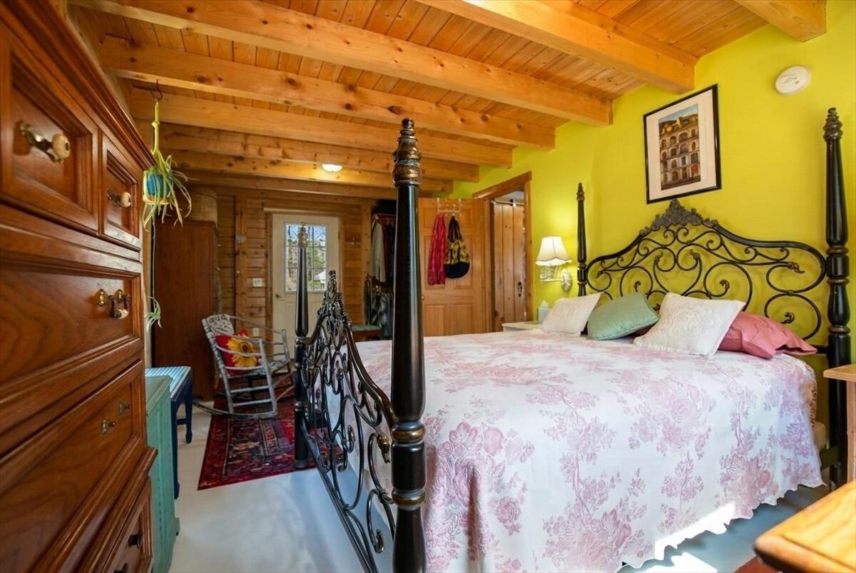 7 Abbott Hill Road, West Paris, ME, 04289