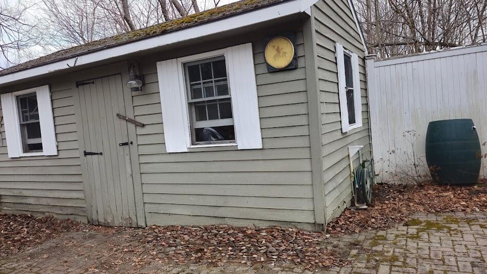 12 Schoolhouse Lane, Hampden, ME, 04444