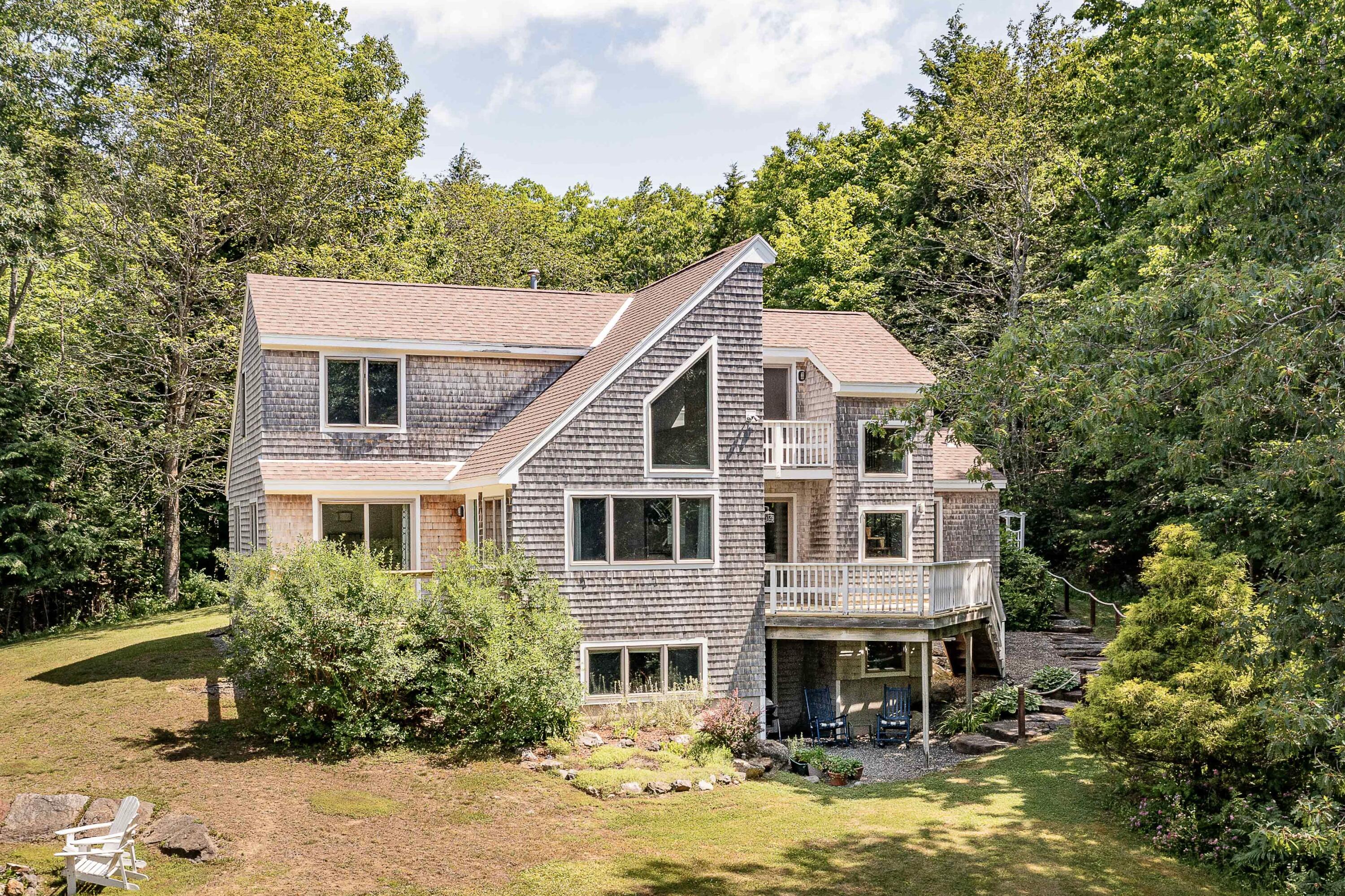 Photo of 2 Springbrook Way Rockport ME 04856