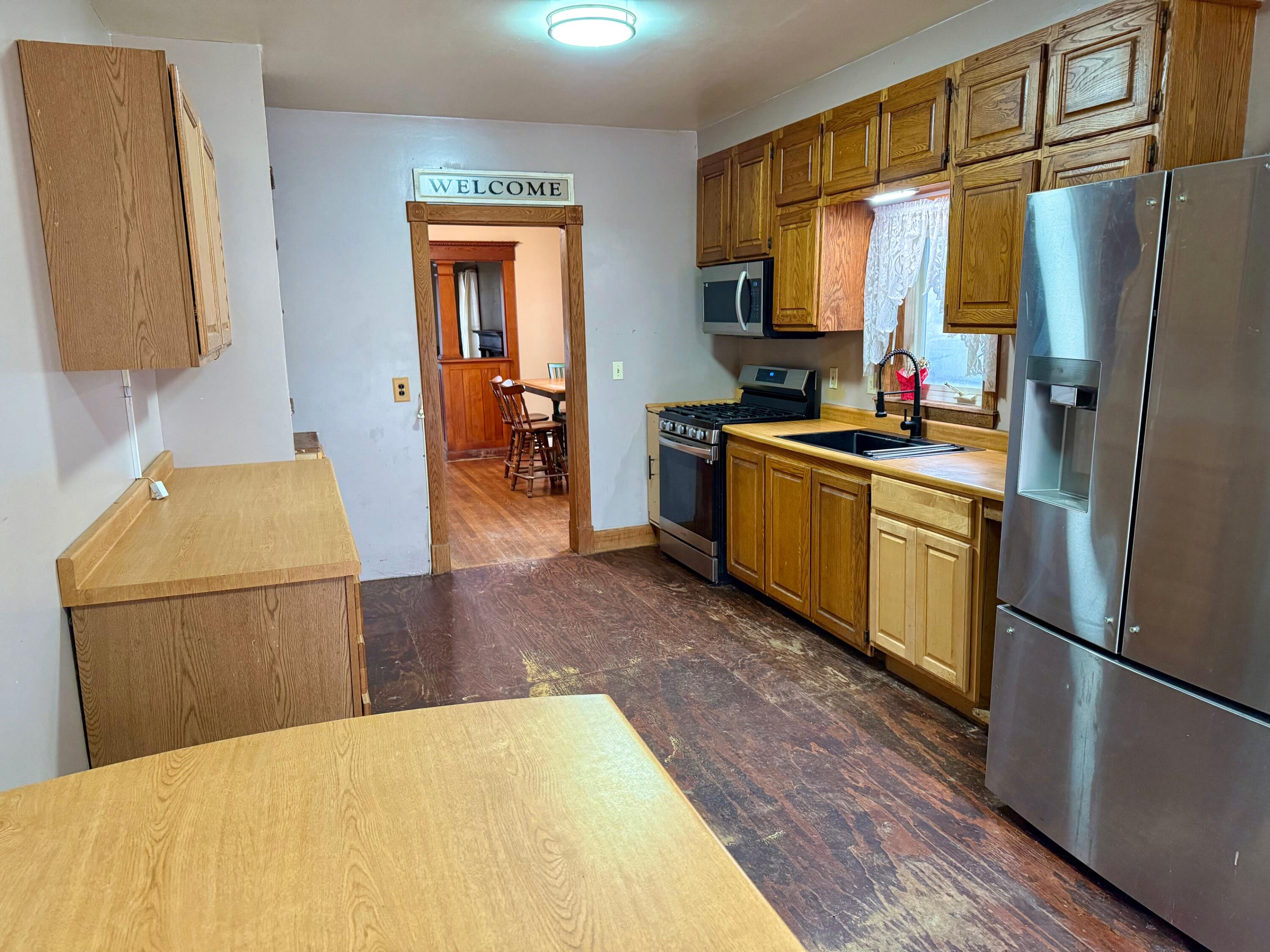 72 Main Street, Medway, ME, 04460