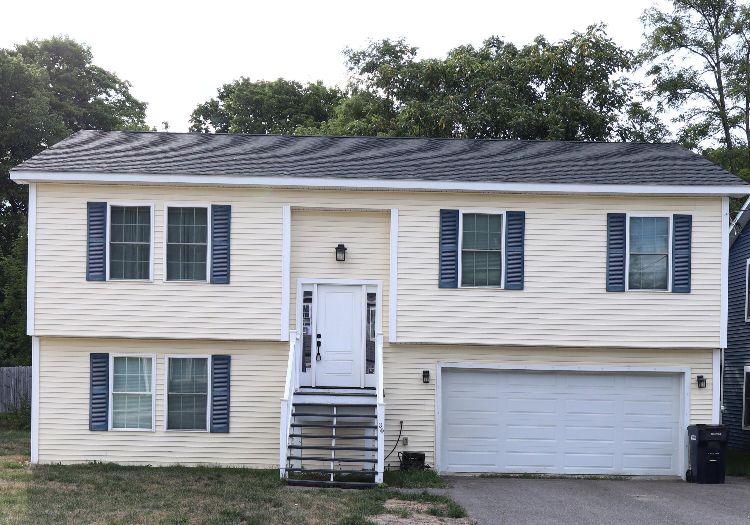 Photo of 30 Ellis Court Bangor ME 04401