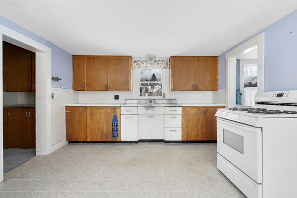 138 Flat Road, Bethel, ME, 04217