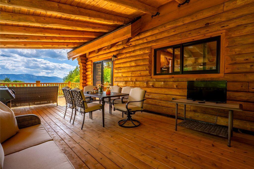 366 Glades View Avenue, Newry, ME, 04261