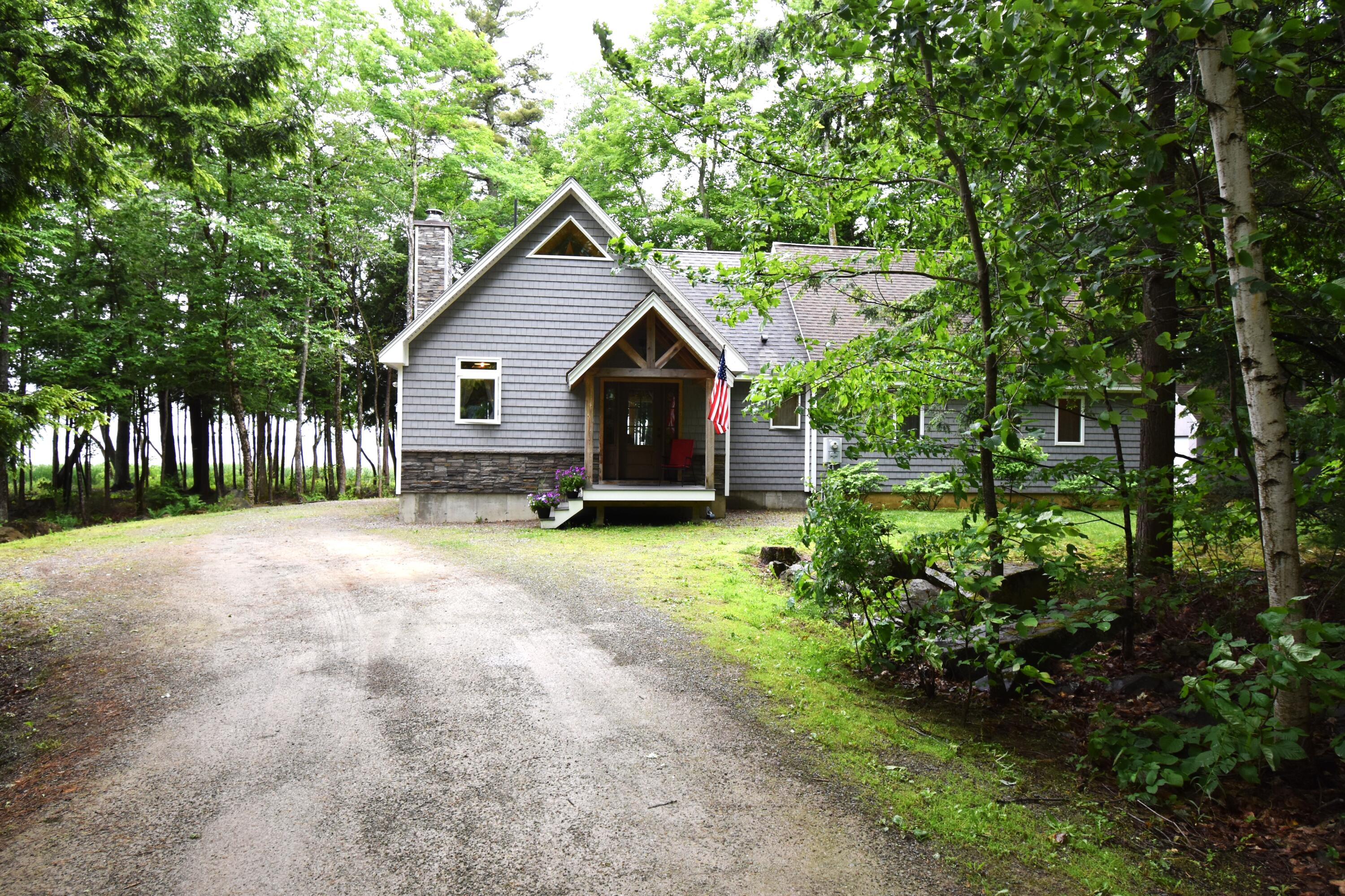107 Shady Lane, Newport, ME, 04953