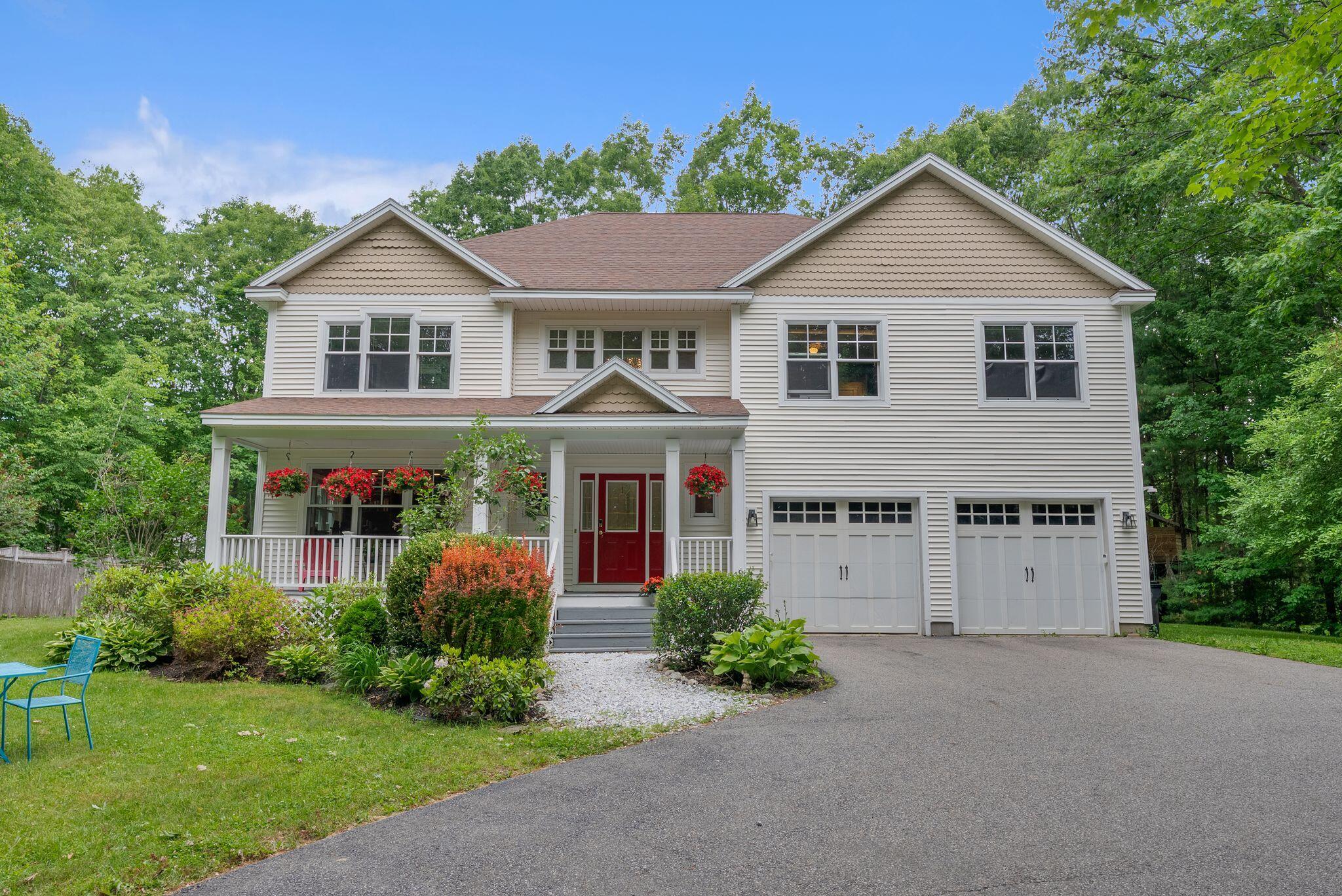 Photo of 9 Fen Way Kennebunk ME 04043