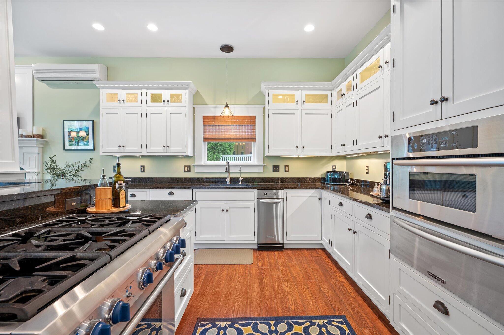 33-Kitchen