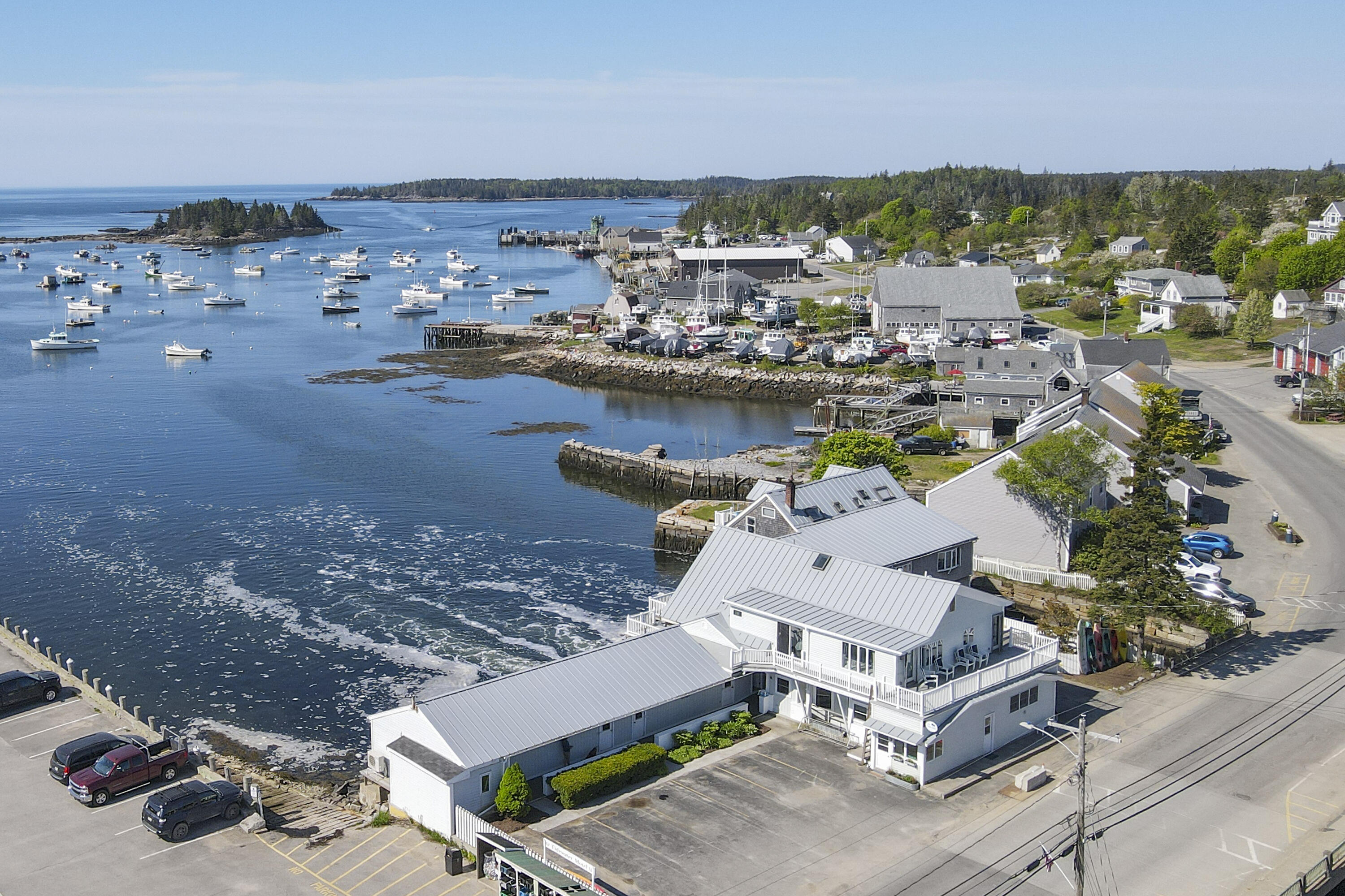 15 Main Street, Vinalhaven, ME, 04863