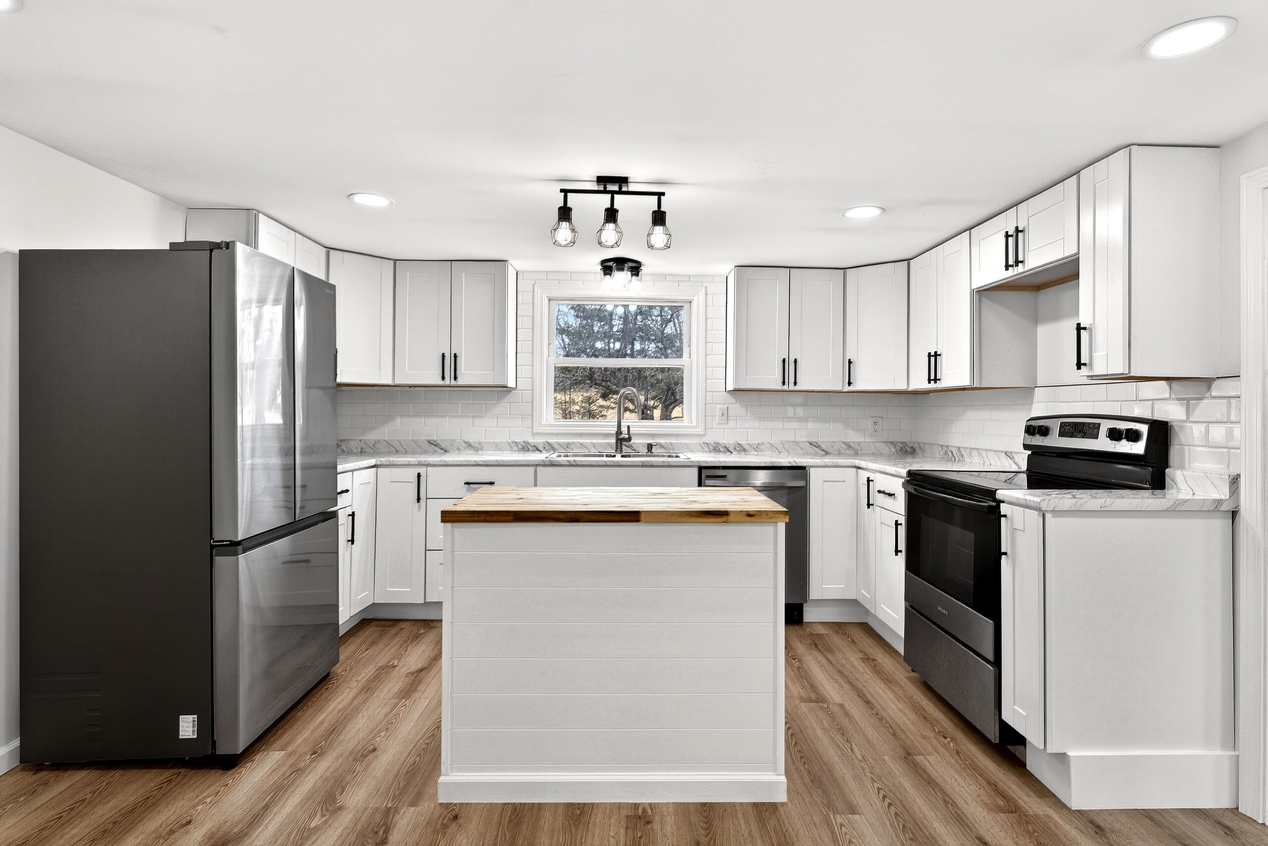 548 North Road, Mount Vernon, ME, 04352