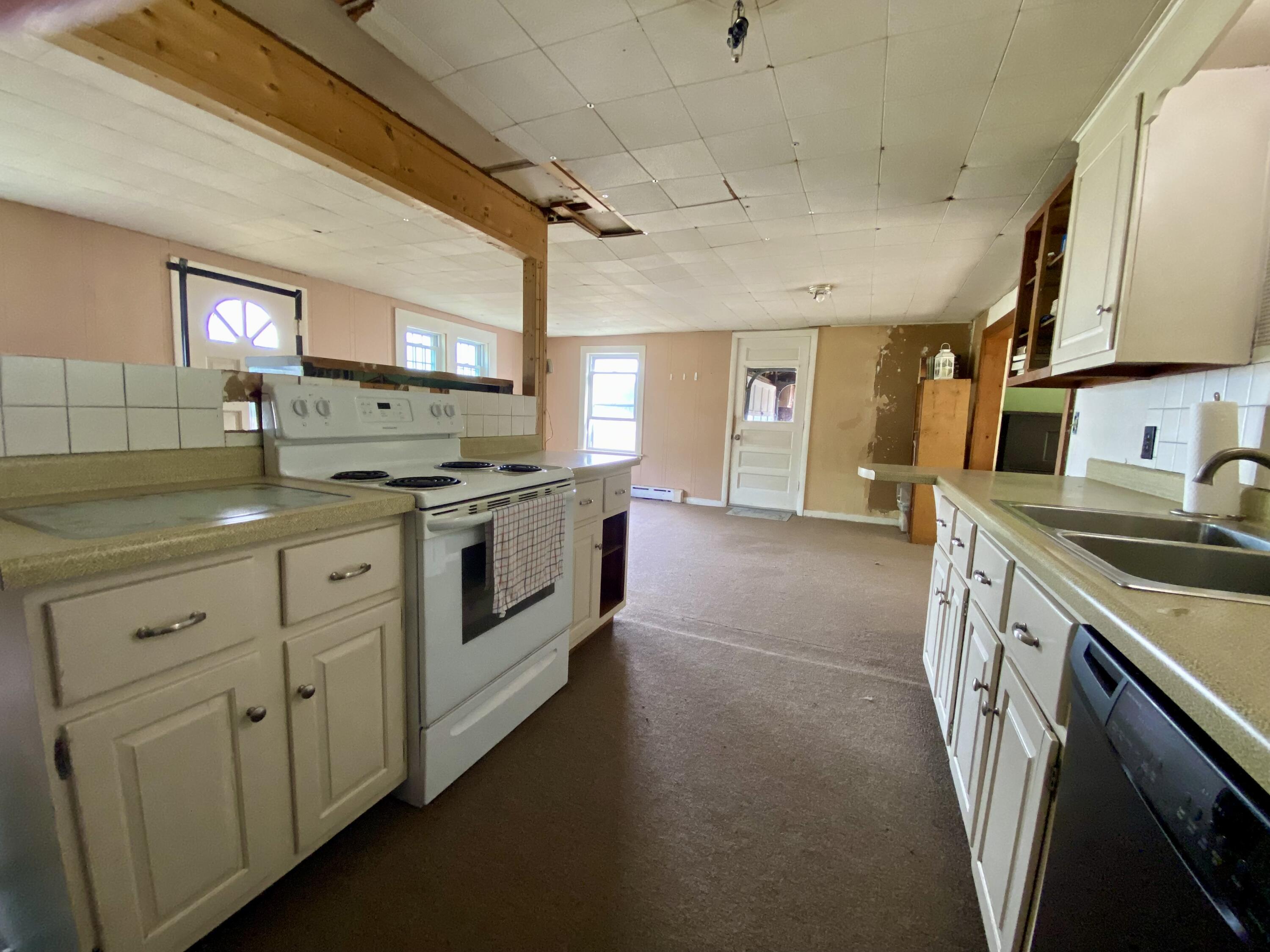 98 Auburn Road, Turner, ME, 04282