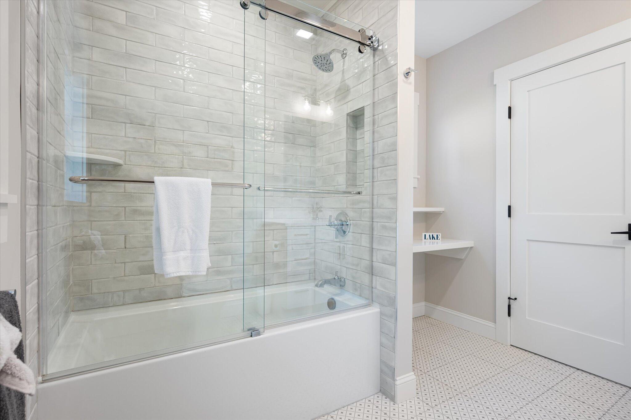 90 Blue Jay Lane, Waltham, ME, 04605